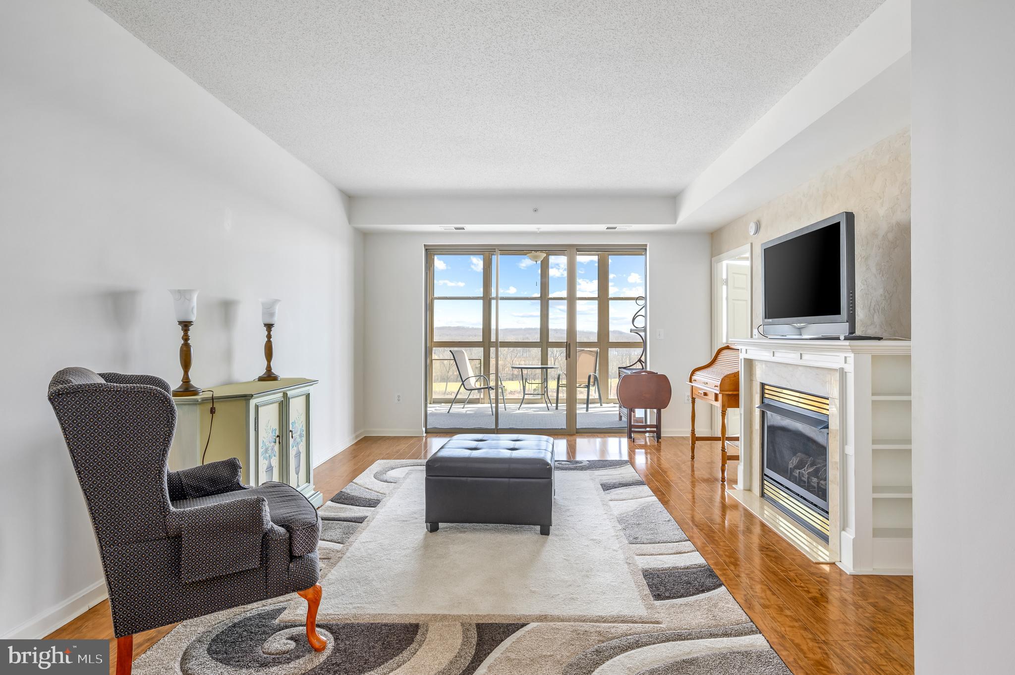 LANSDOWNE WOODS - Residential Lease