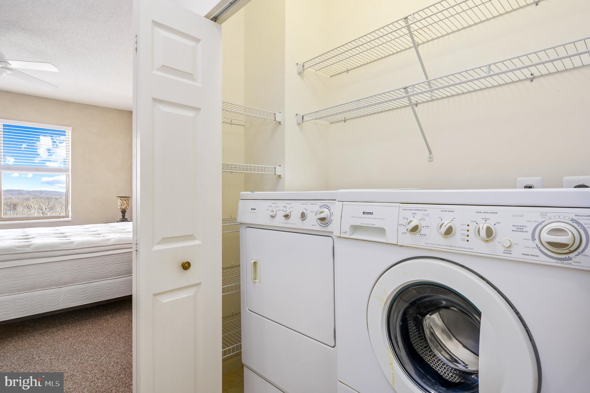 LANSDOWNE WOODS - Residential Lease