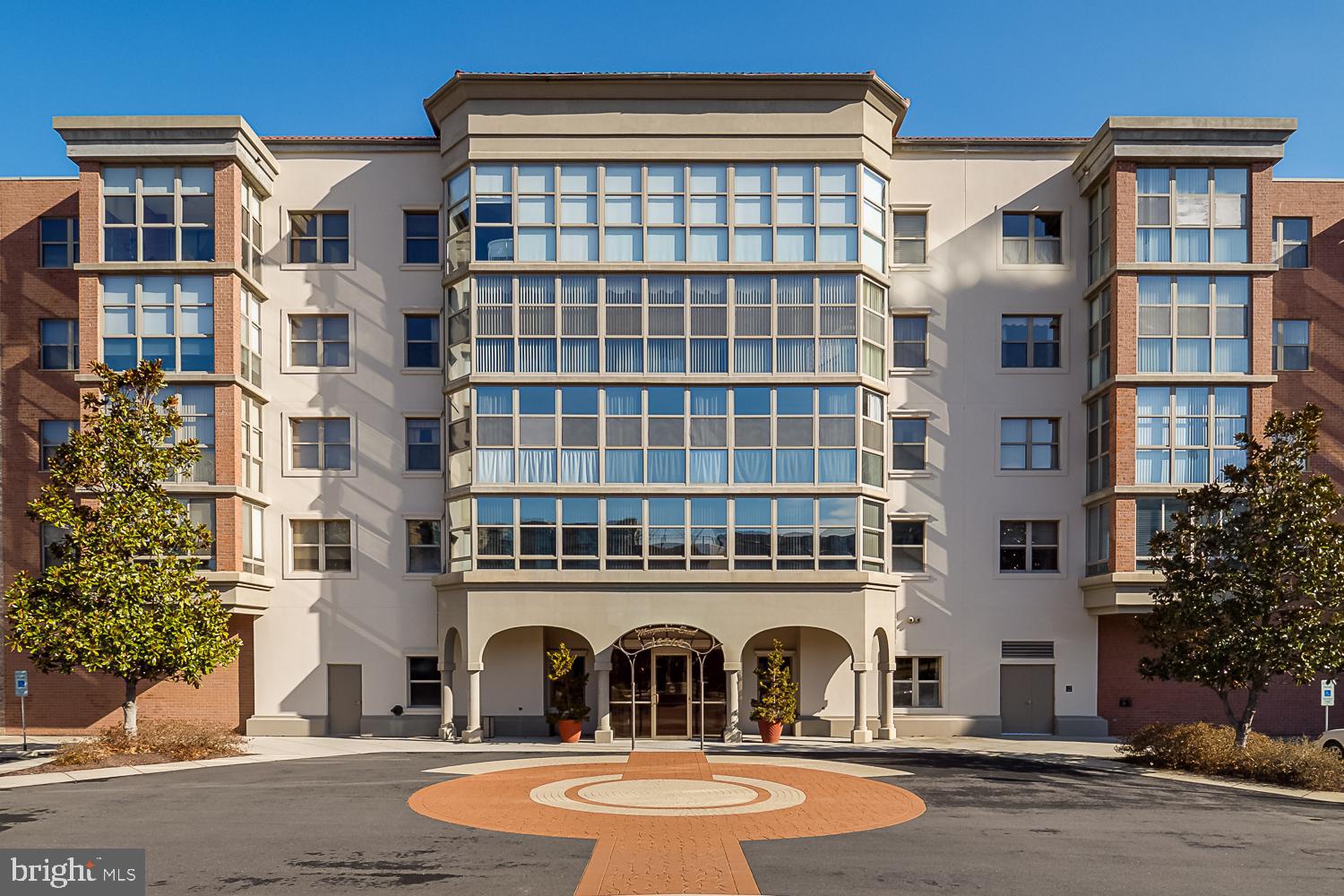 LANSDOWNE WOODS - Residential Lease