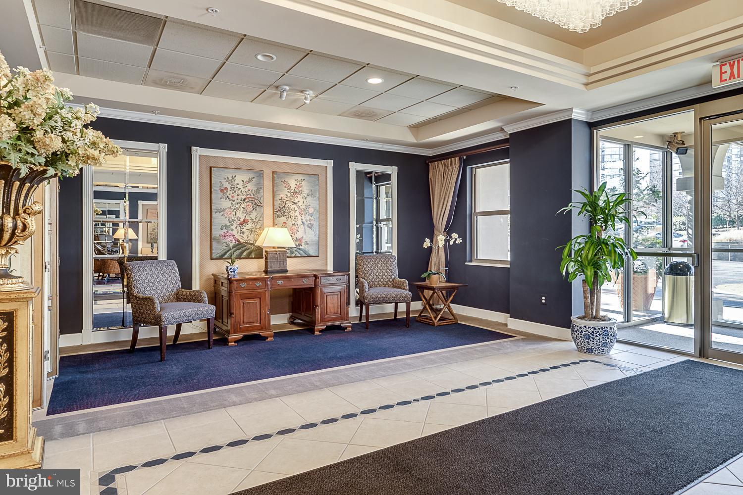 LANSDOWNE WOODS - Residential Lease