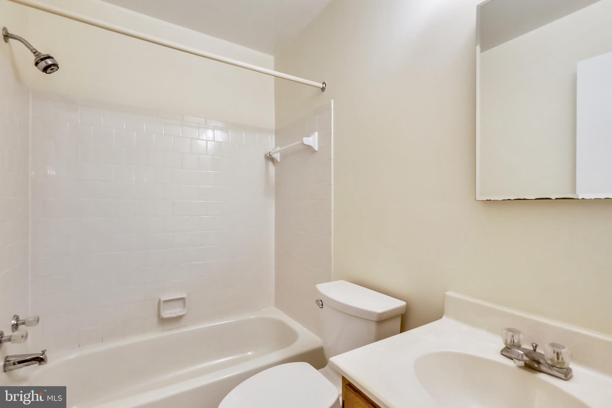 INVERNESS KNOLLS - Residential