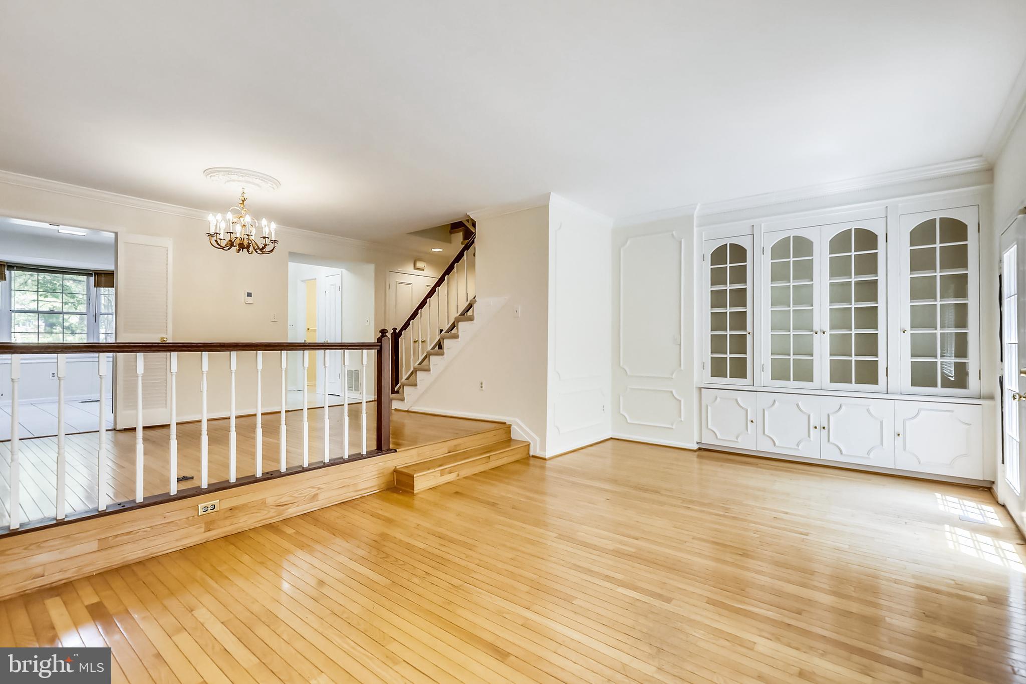 INVERNESS KNOLLS - Residential
