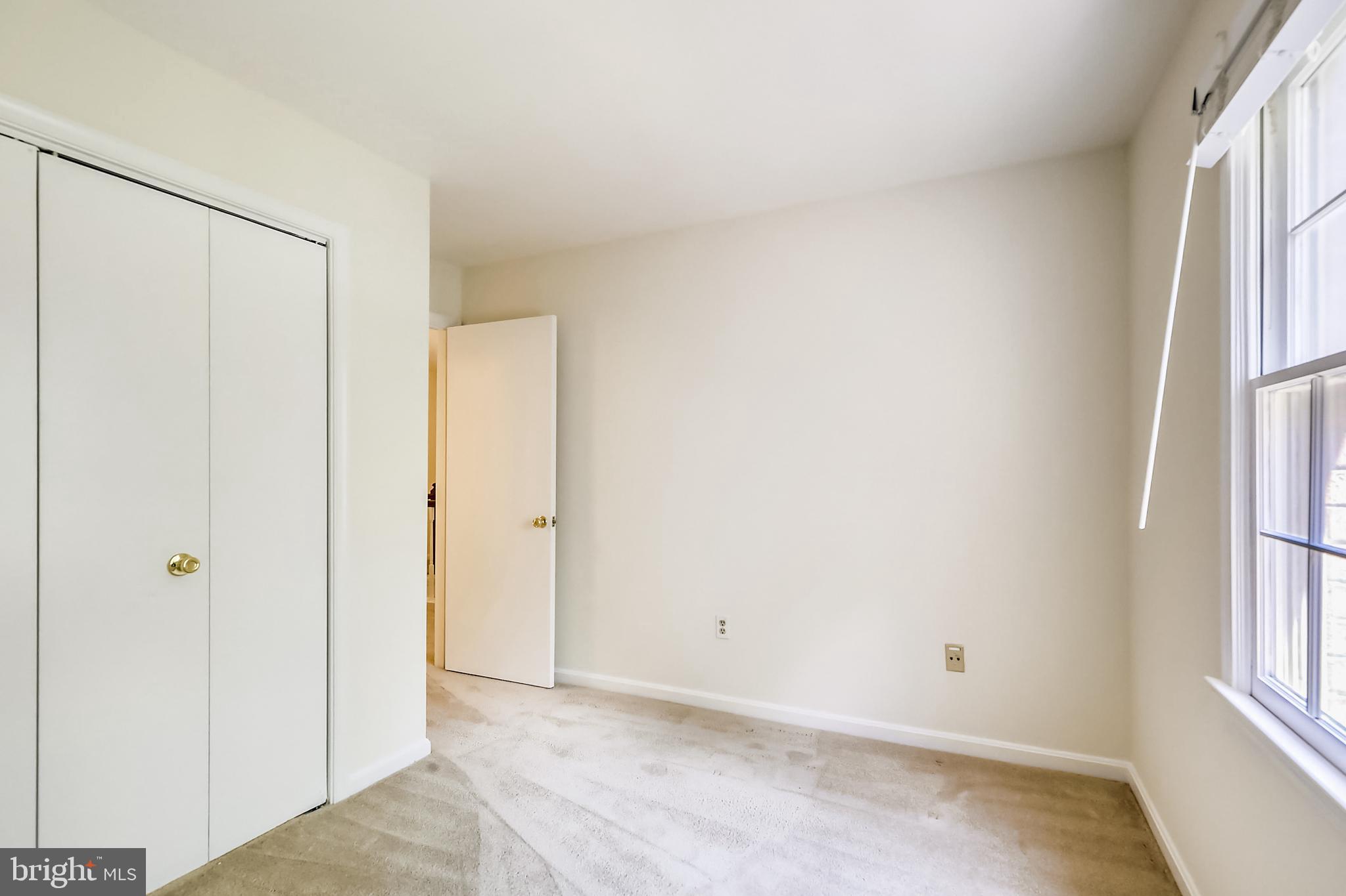 INVERNESS KNOLLS - Residential
