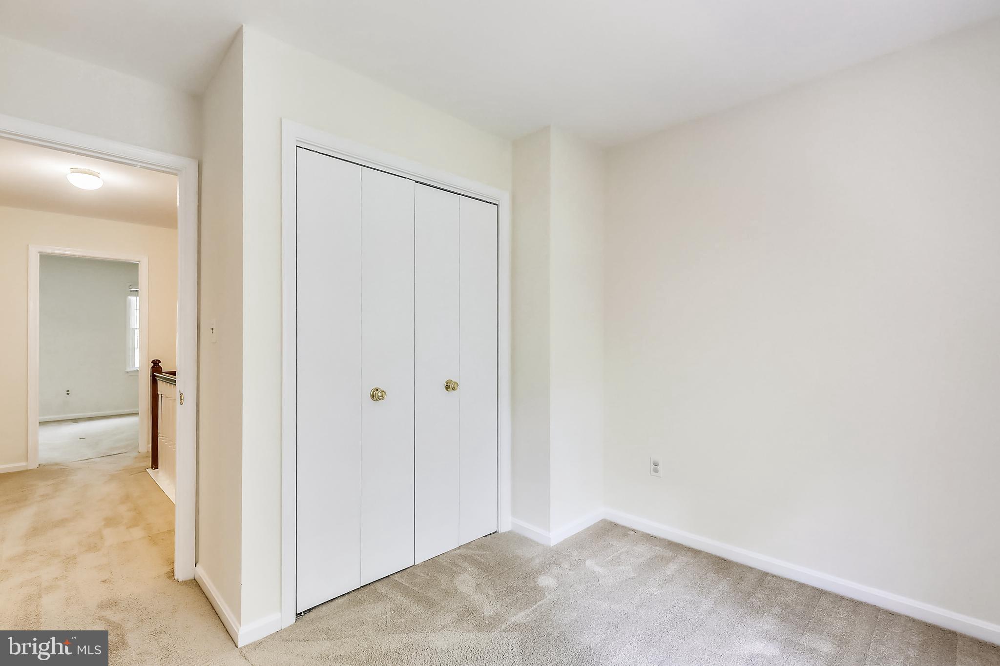 INVERNESS KNOLLS - Residential