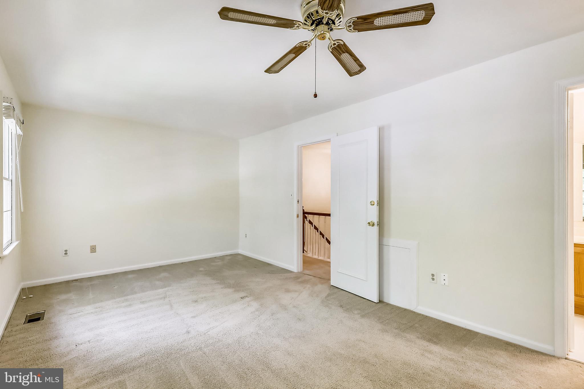 INVERNESS KNOLLS - Residential