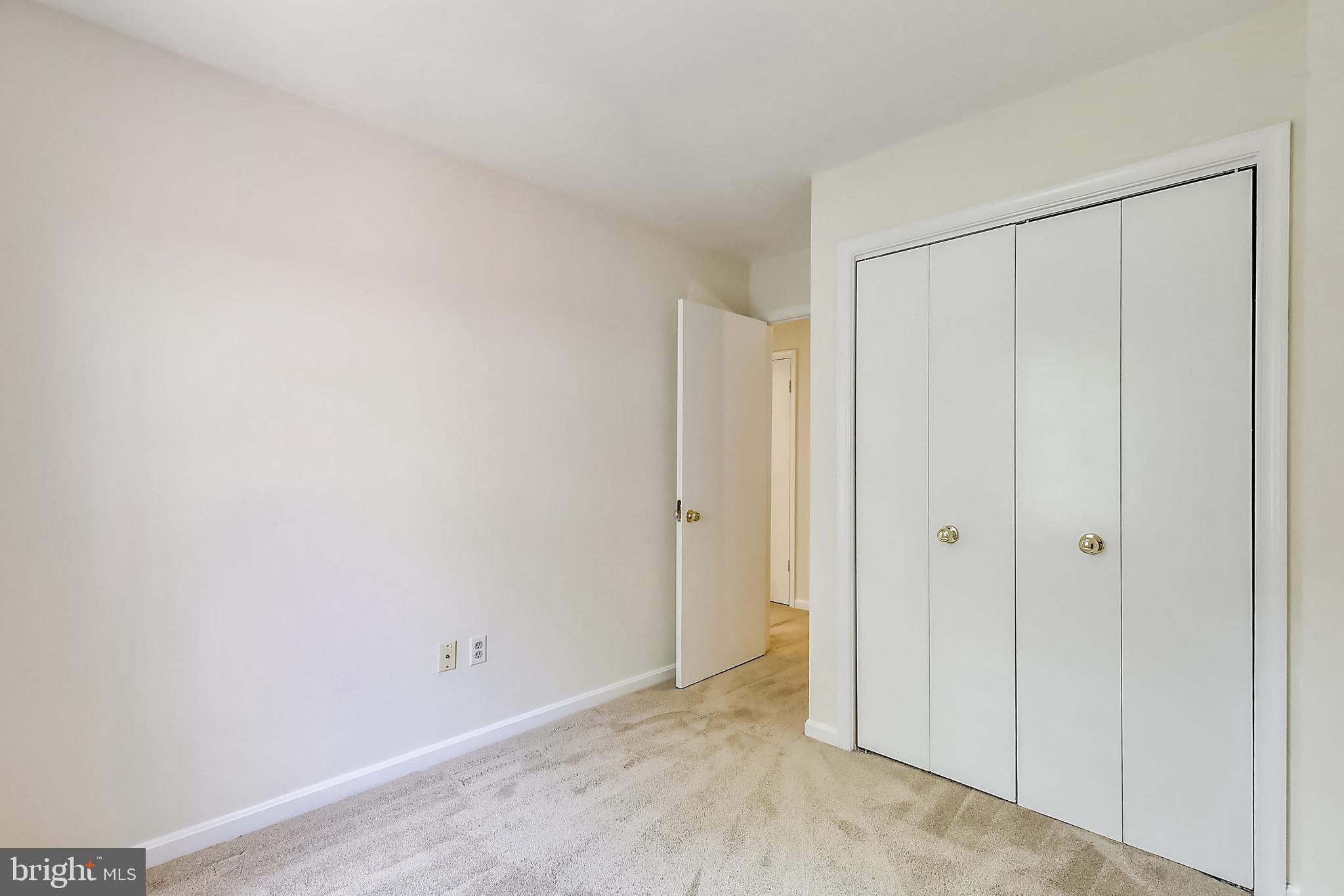 INVERNESS KNOLLS - Residential