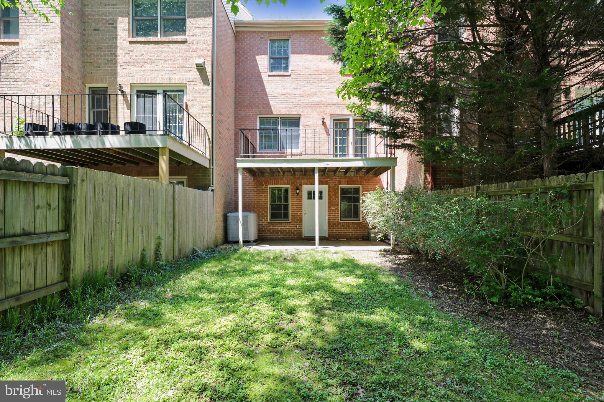 INVERNESS KNOLLS - Residential