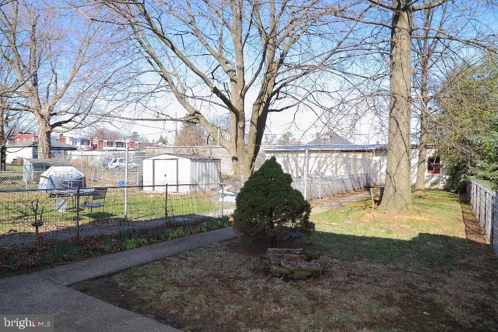LANCASTER - Residential