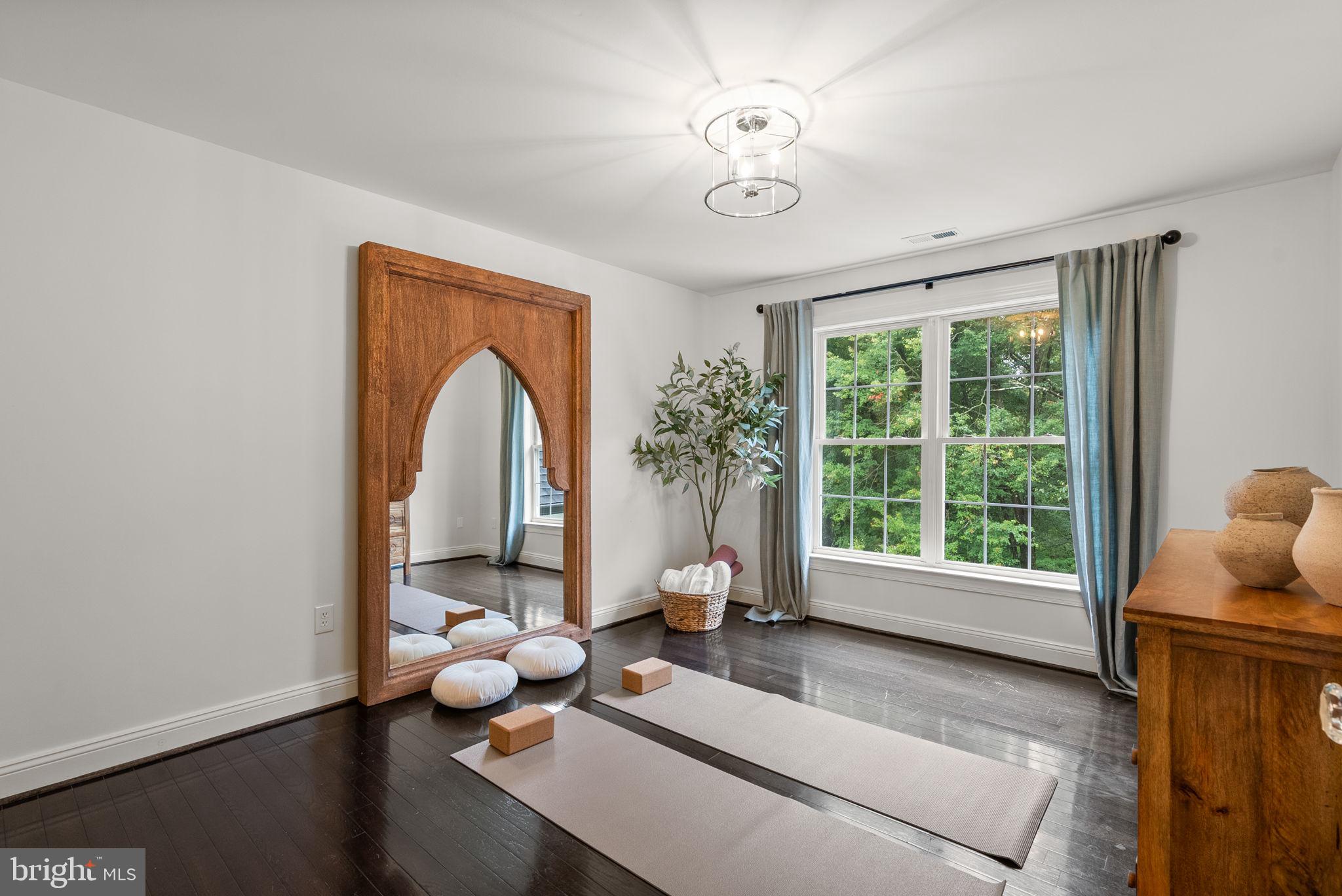 KINGSBRIDGE - Residential