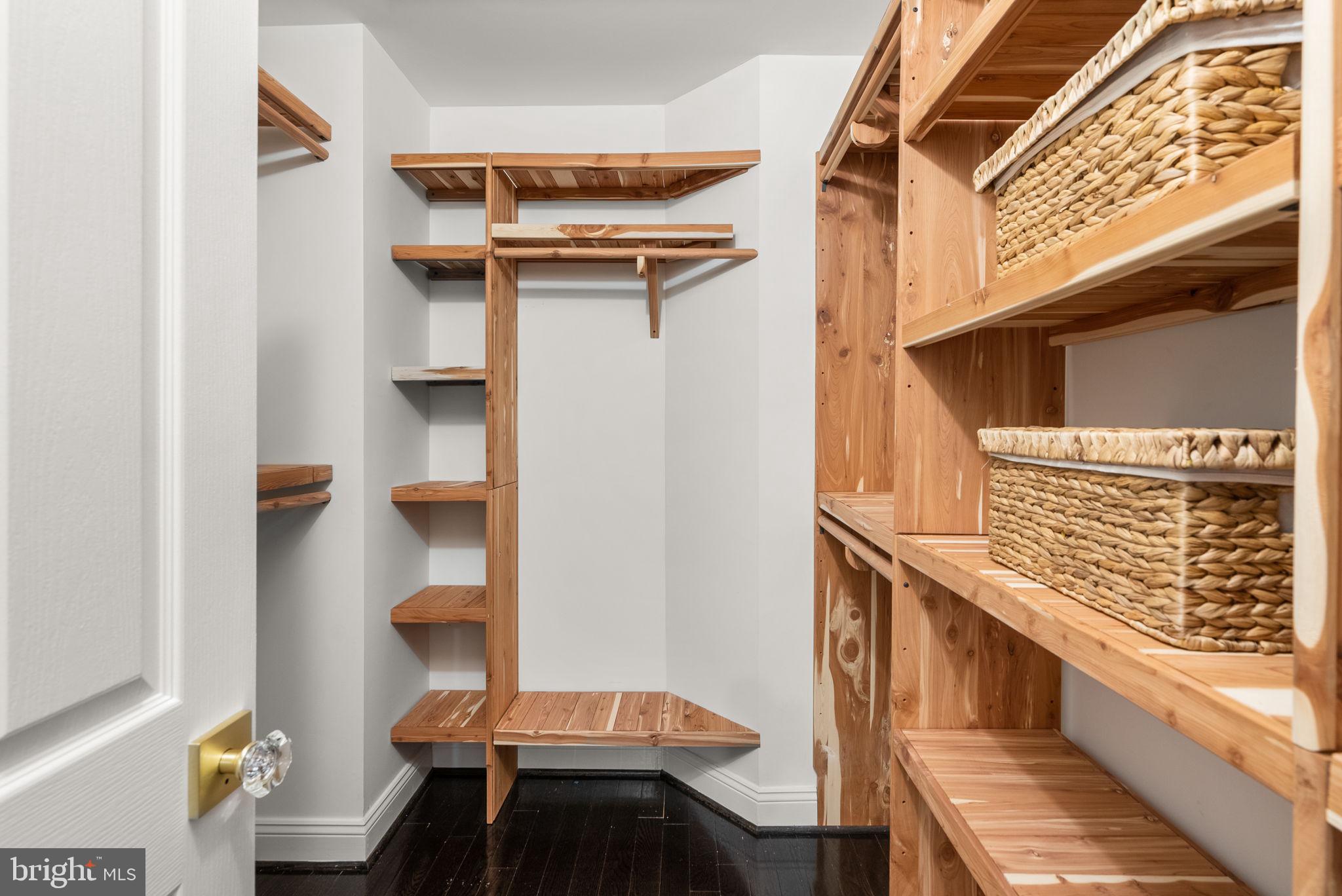 KINGSBRIDGE - Residential