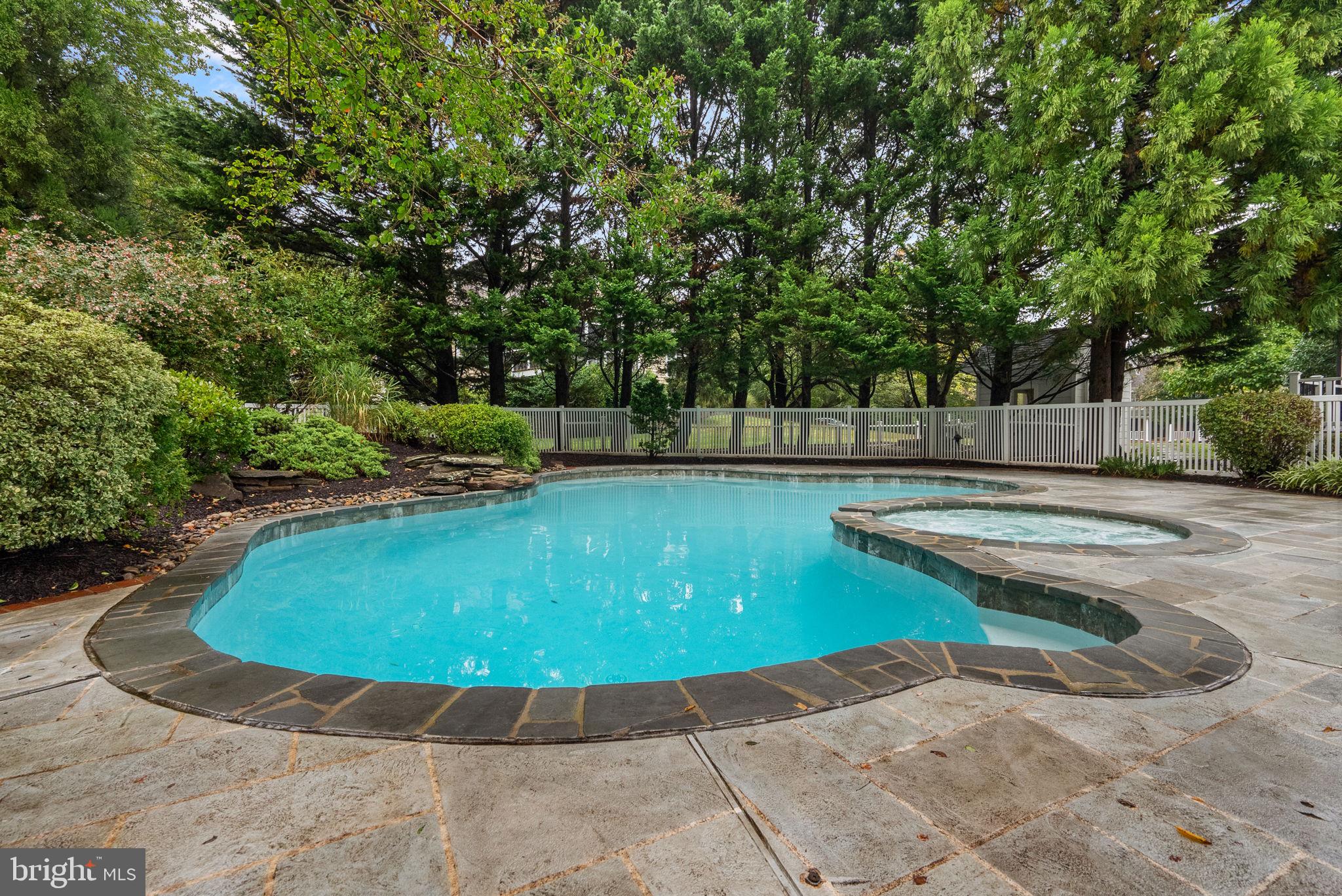 KINGSBRIDGE - Residential