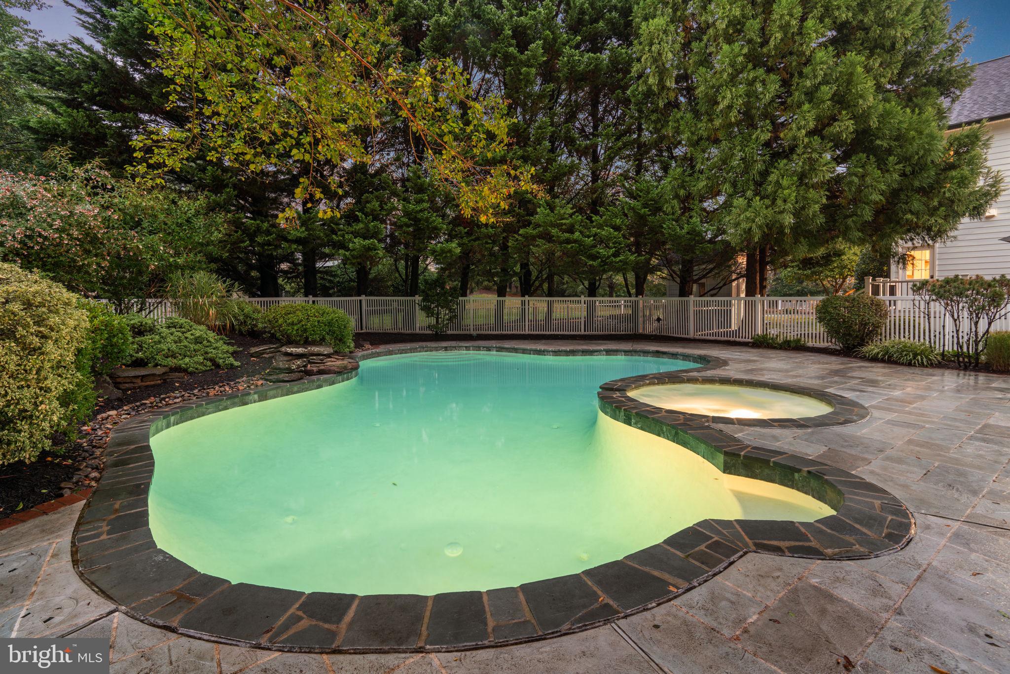 KINGSBRIDGE - Residential