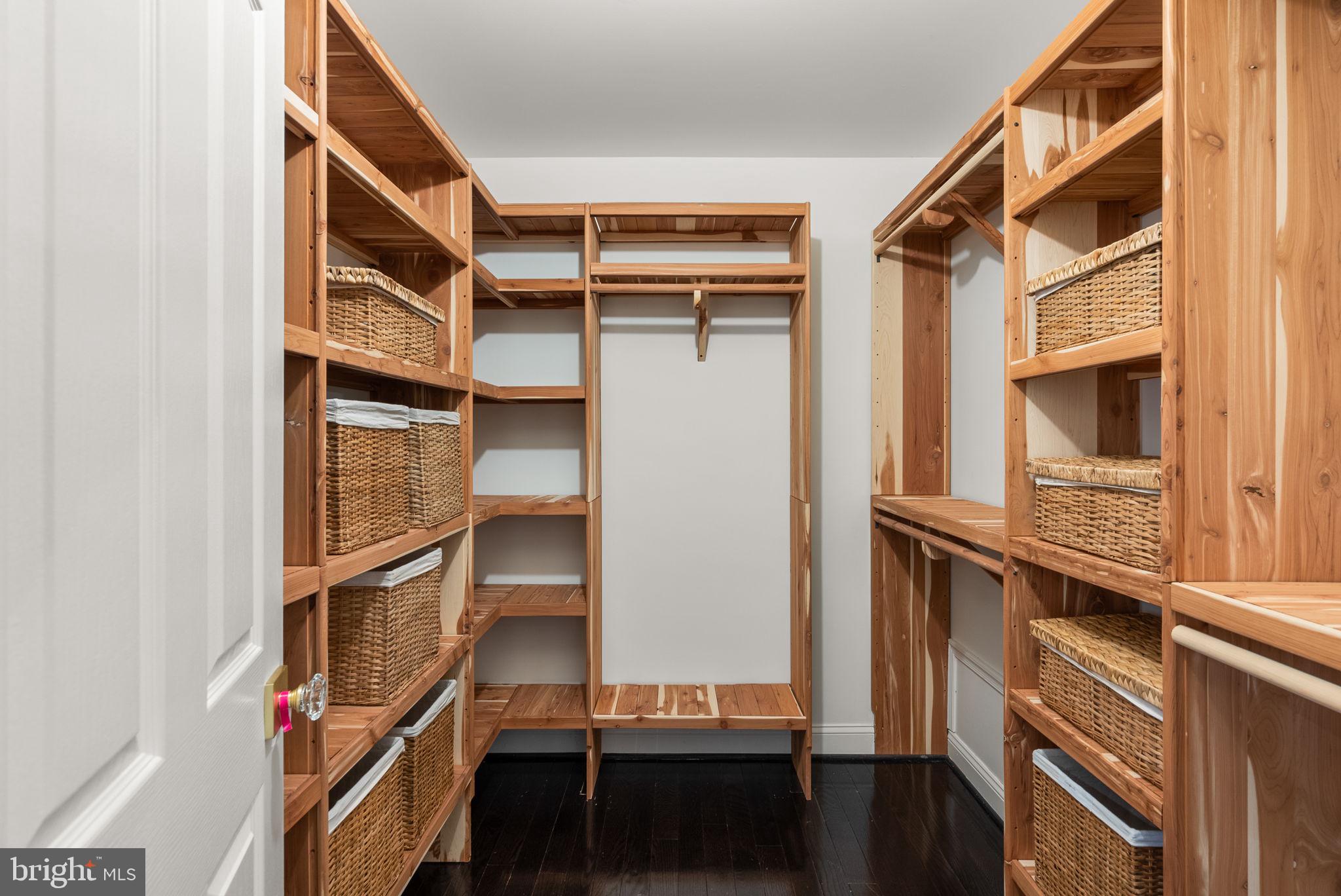 KINGSBRIDGE - Residential