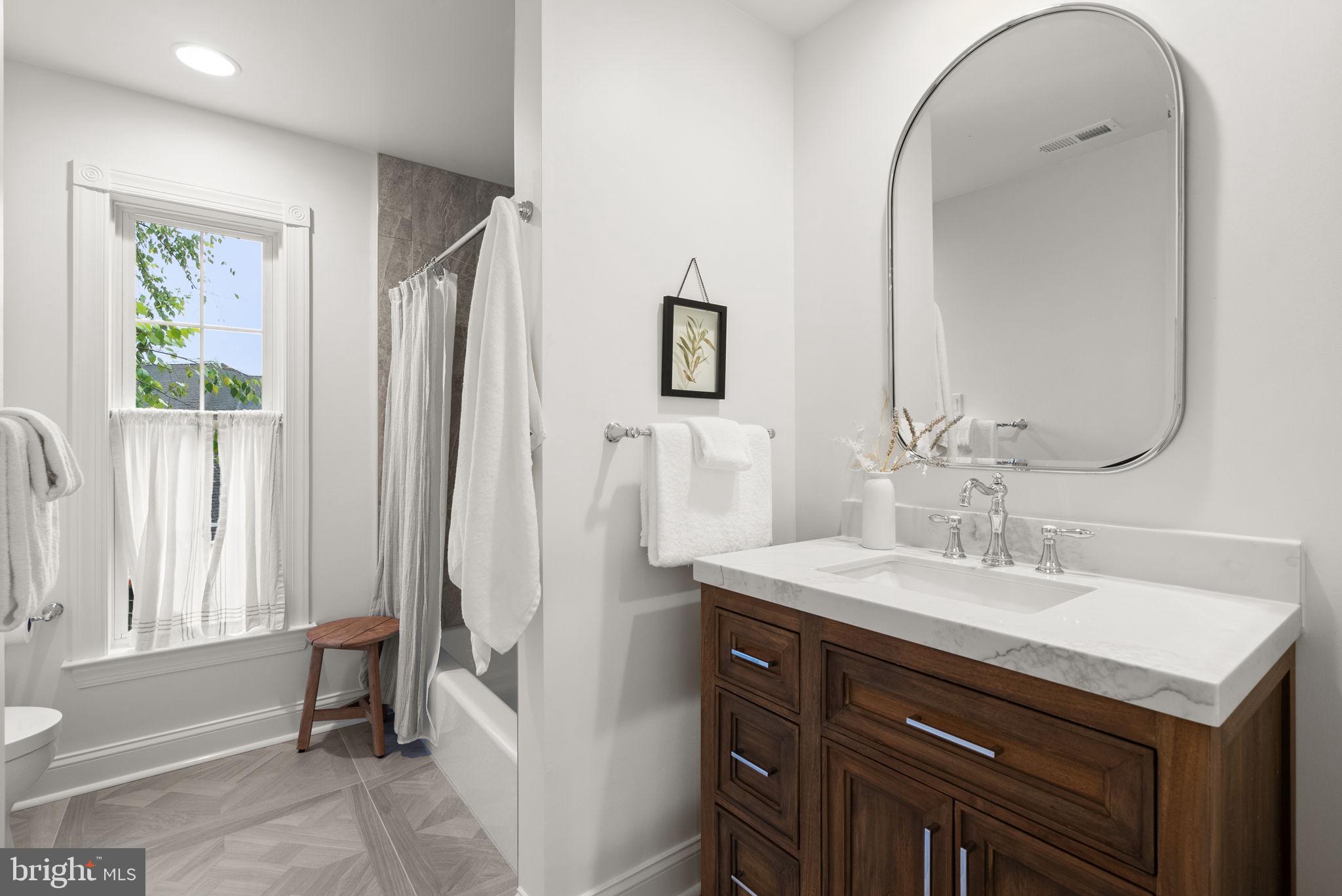 KINGSBRIDGE - Residential