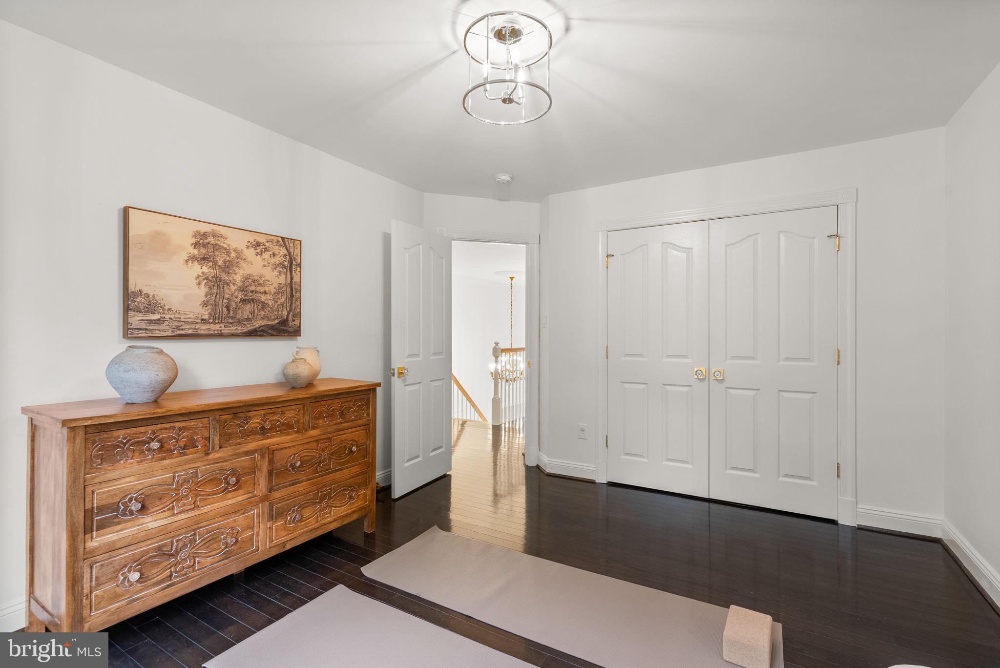 KINGSBRIDGE - Residential