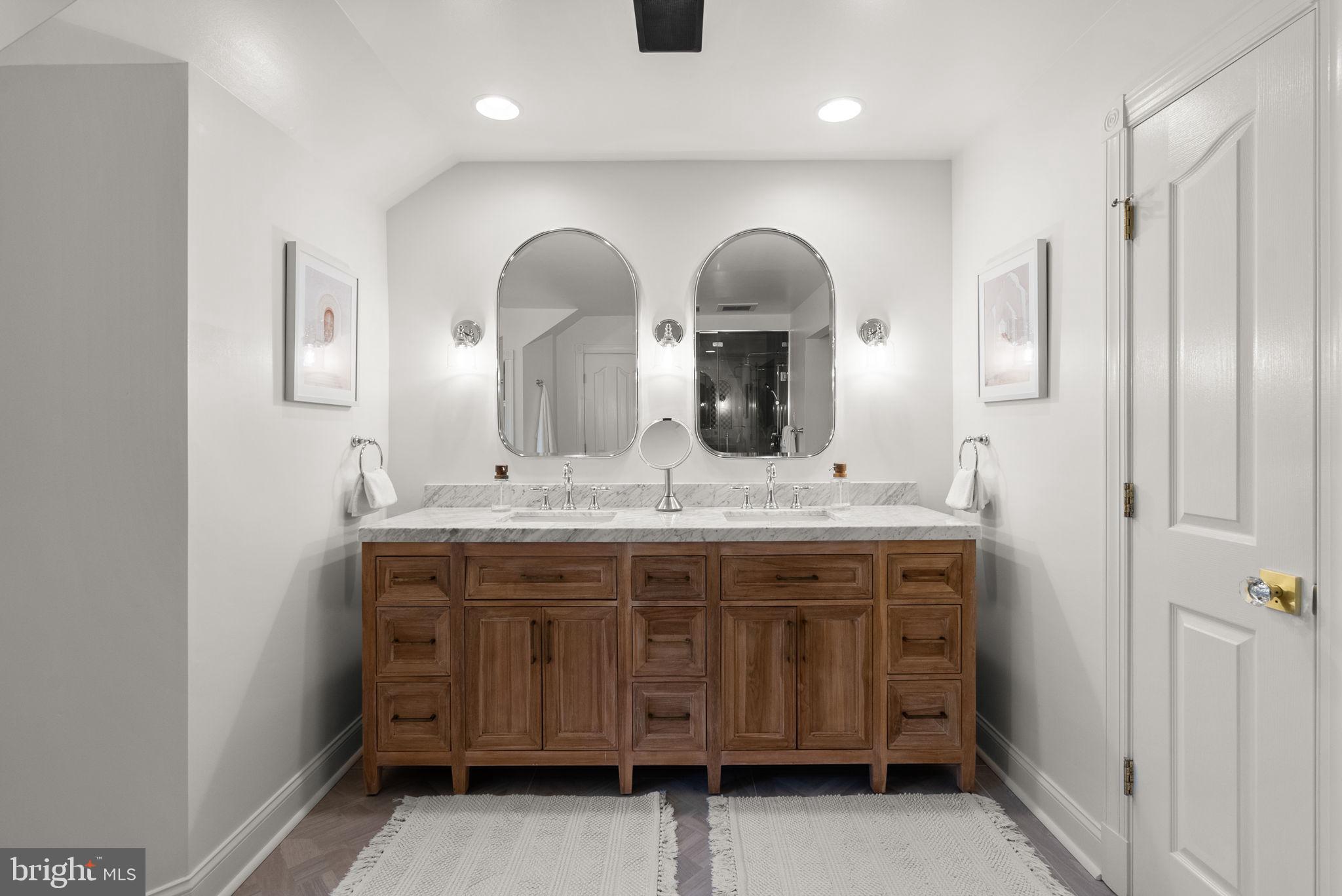 KINGSBRIDGE - Residential