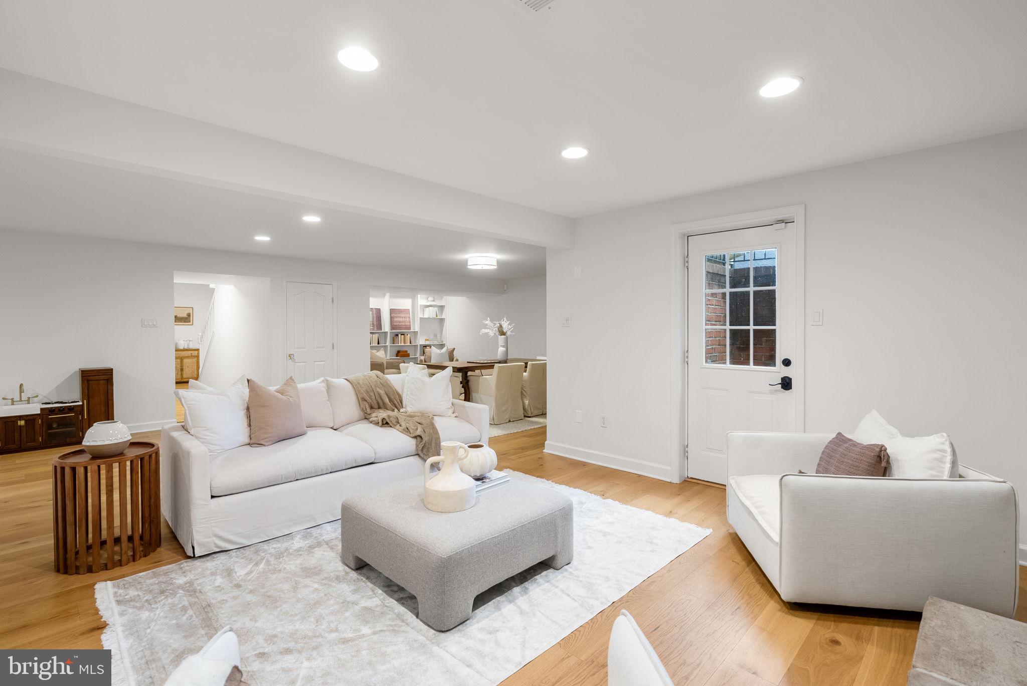 KINGSBRIDGE - Residential