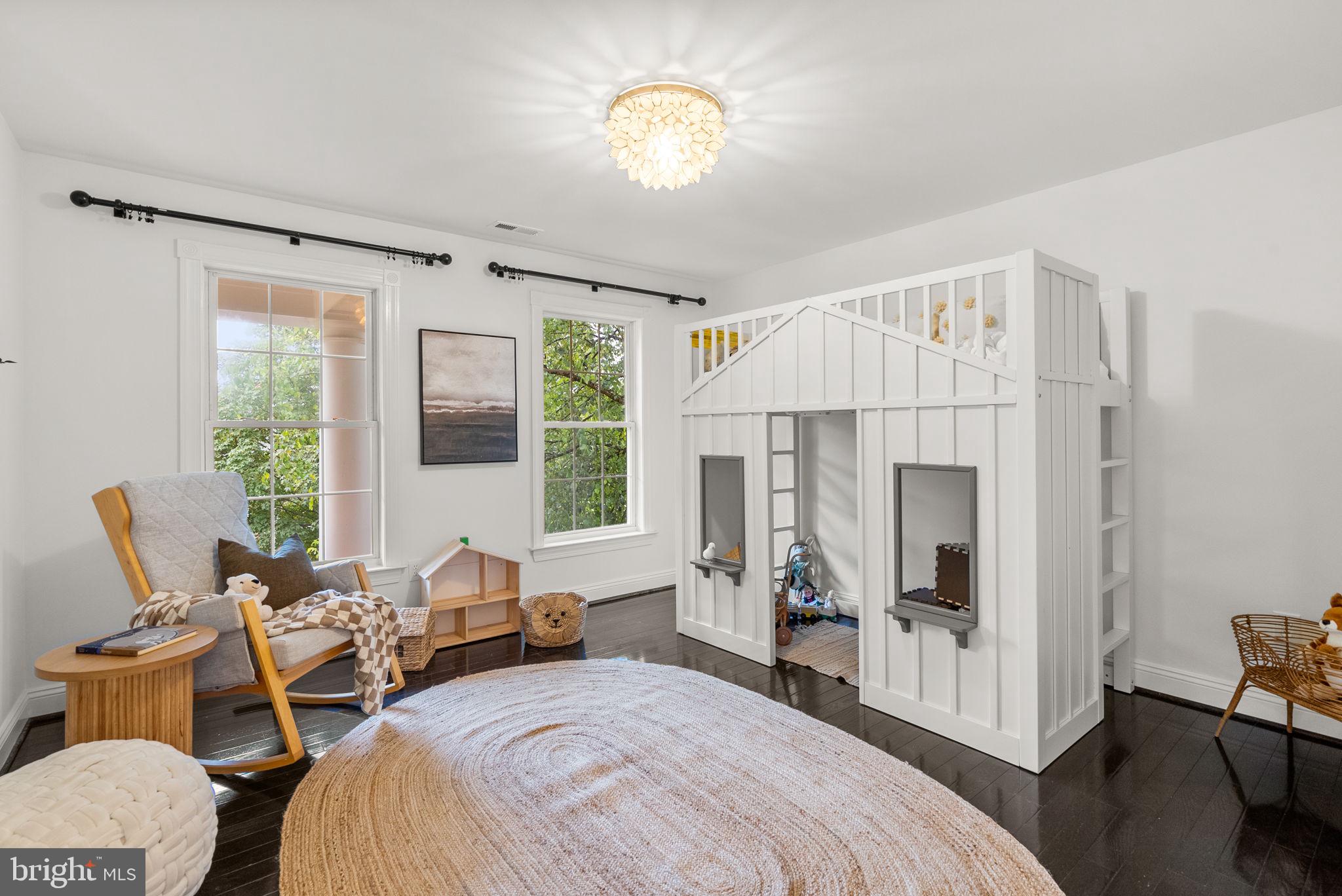 KINGSBRIDGE - Residential