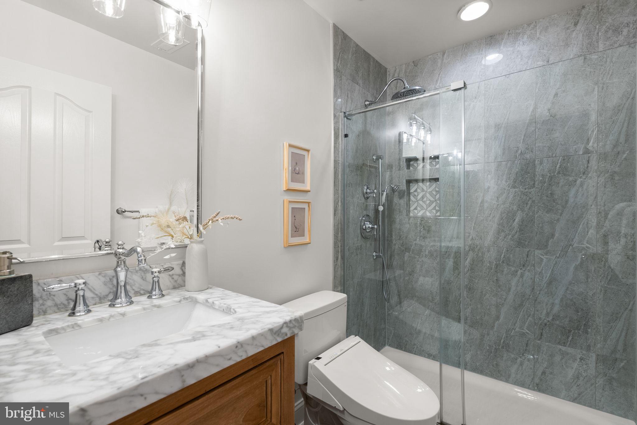 KINGSBRIDGE - Residential