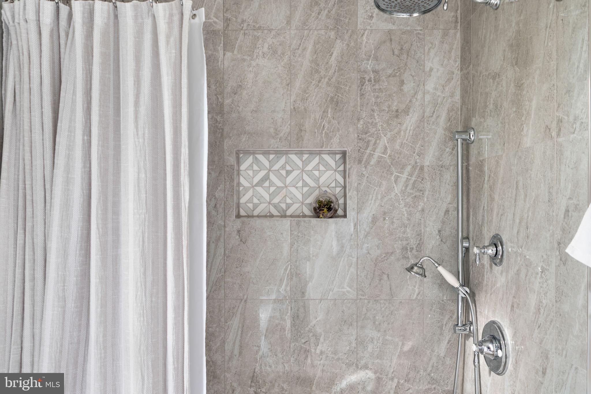 KINGSBRIDGE - Residential