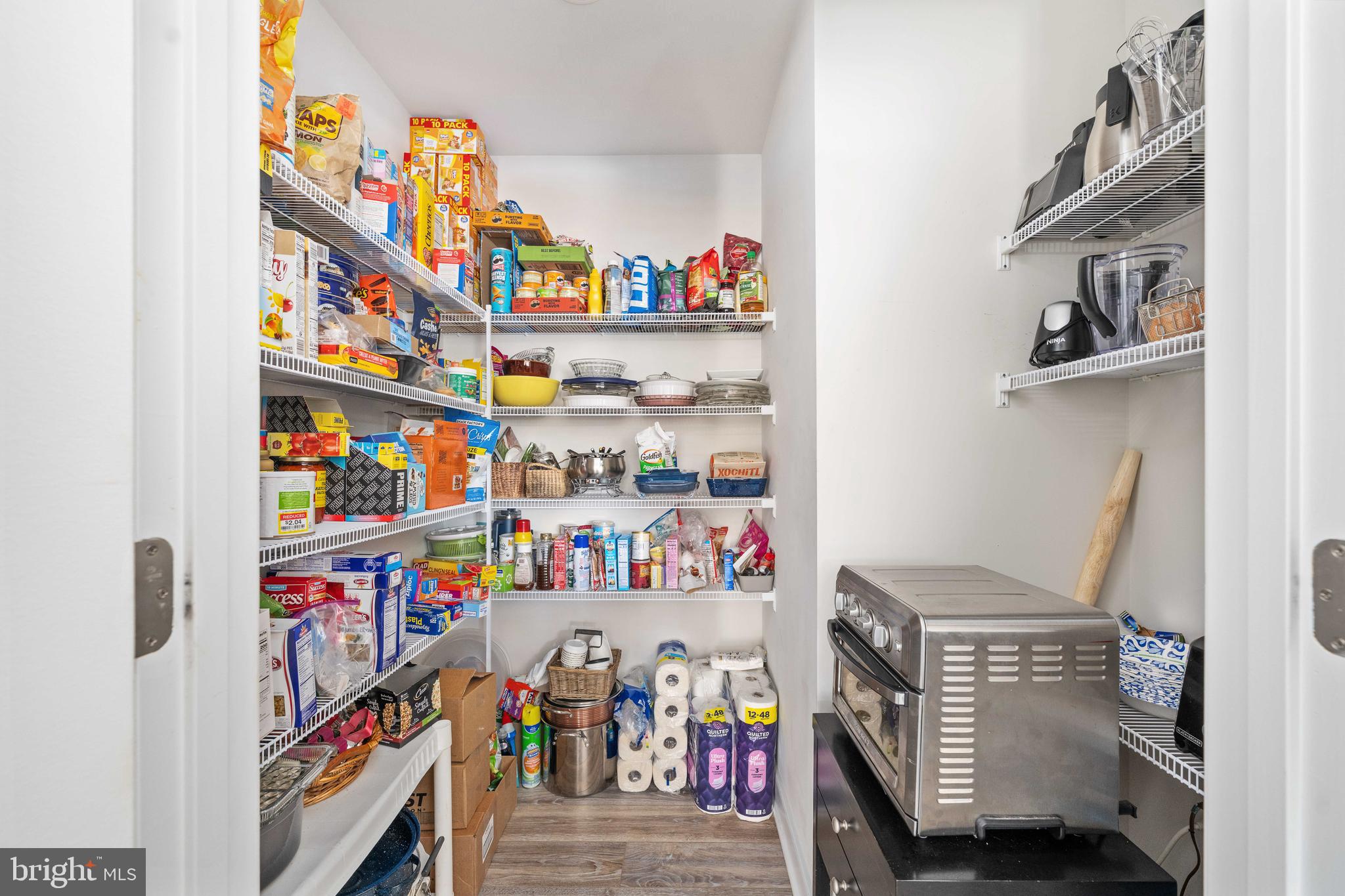 EQUESTRIAN LANDING - Residential