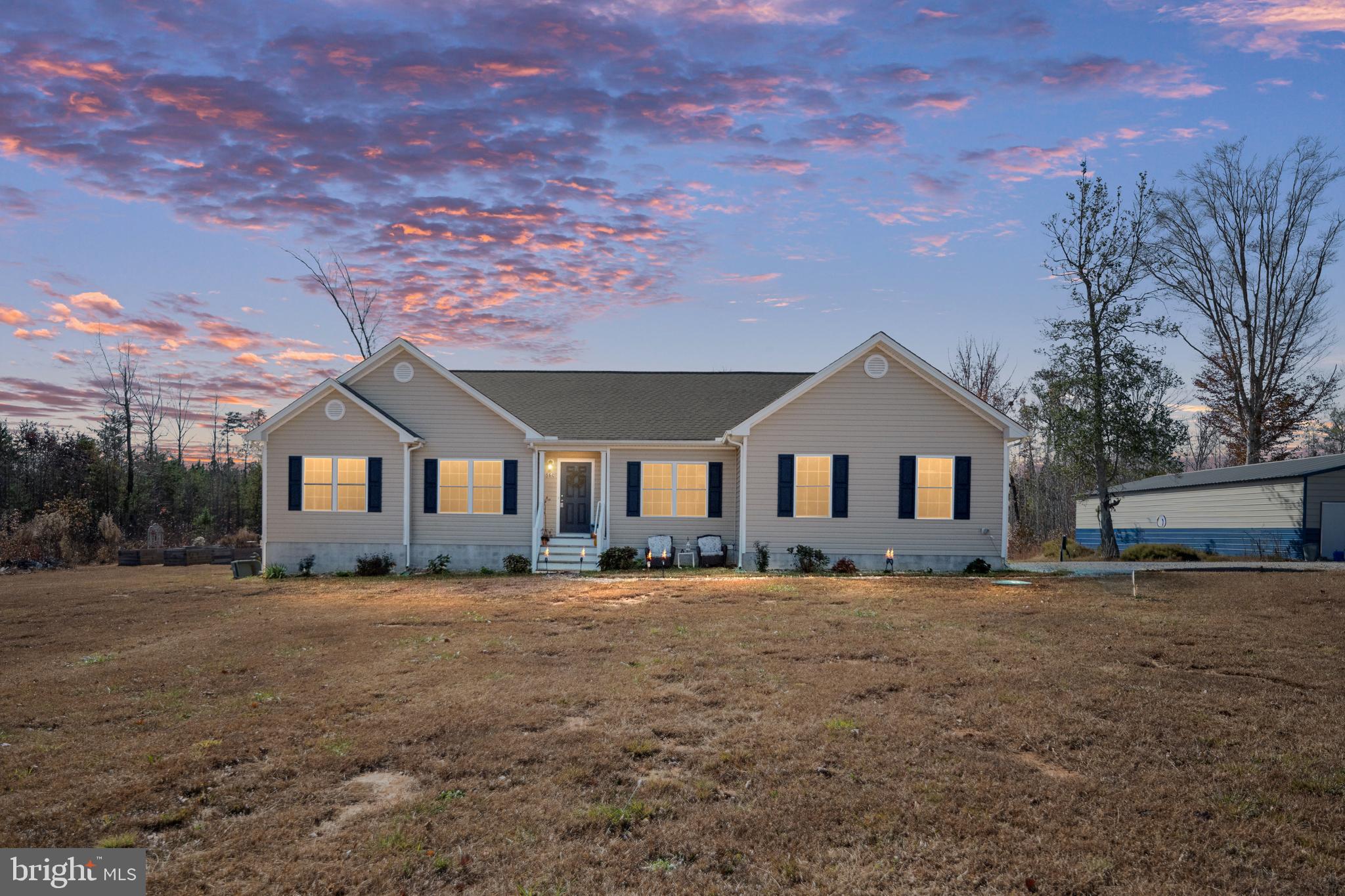 EQUESTRIAN LANDING - Residential