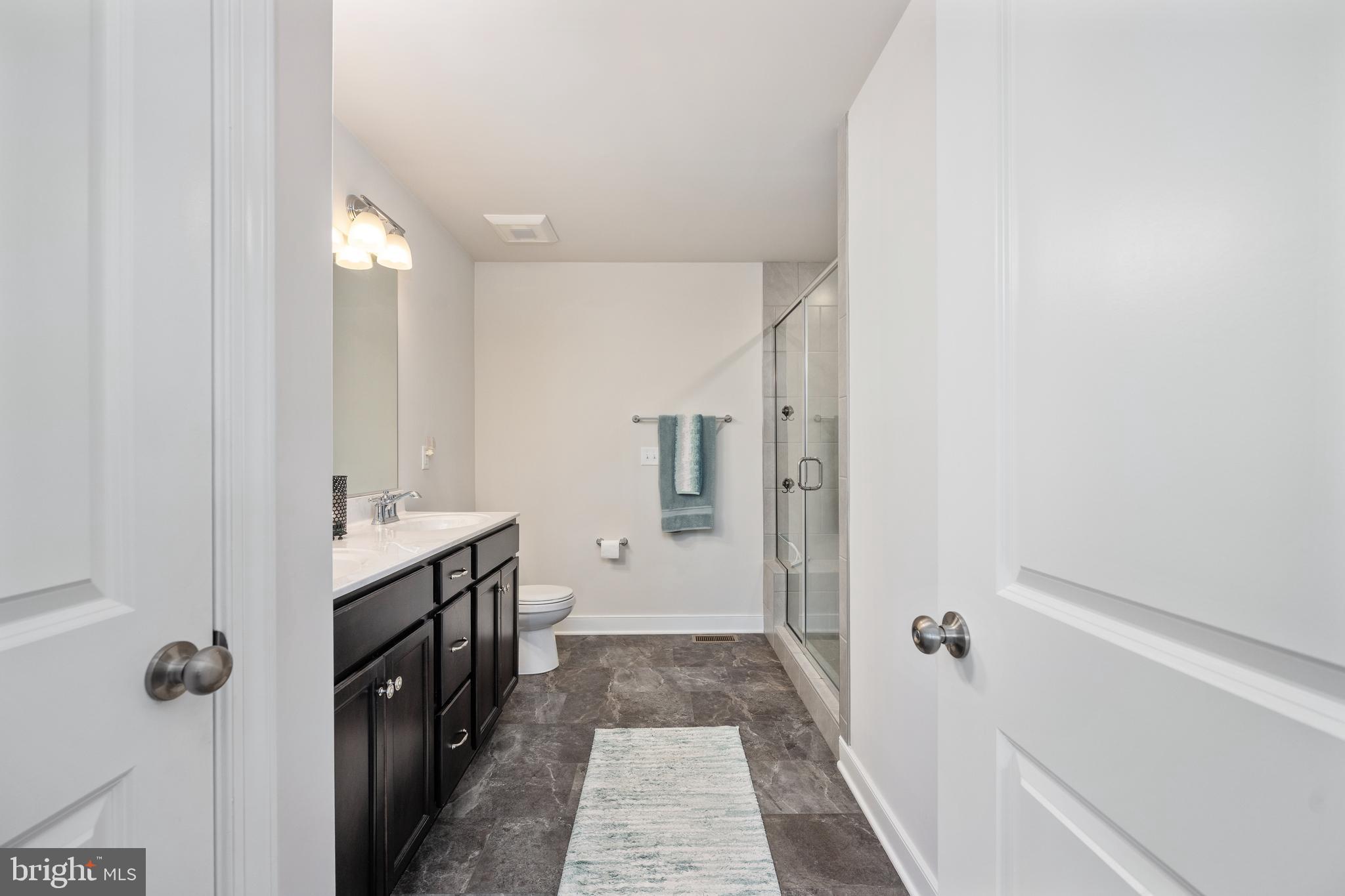 EQUESTRIAN LANDING - Residential