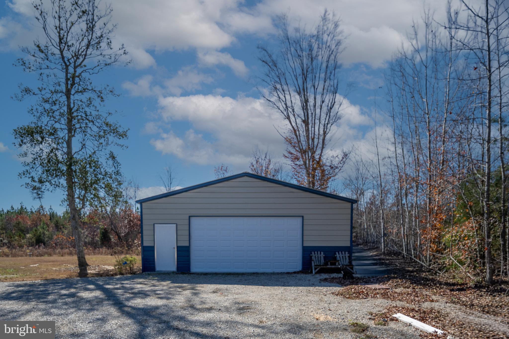 EQUESTRIAN LANDING - Residential