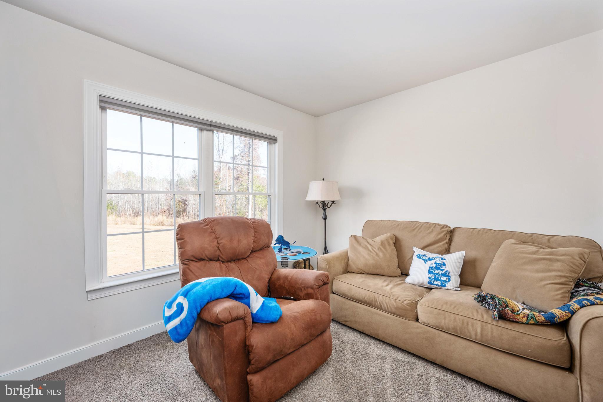 EQUESTRIAN LANDING - Residential