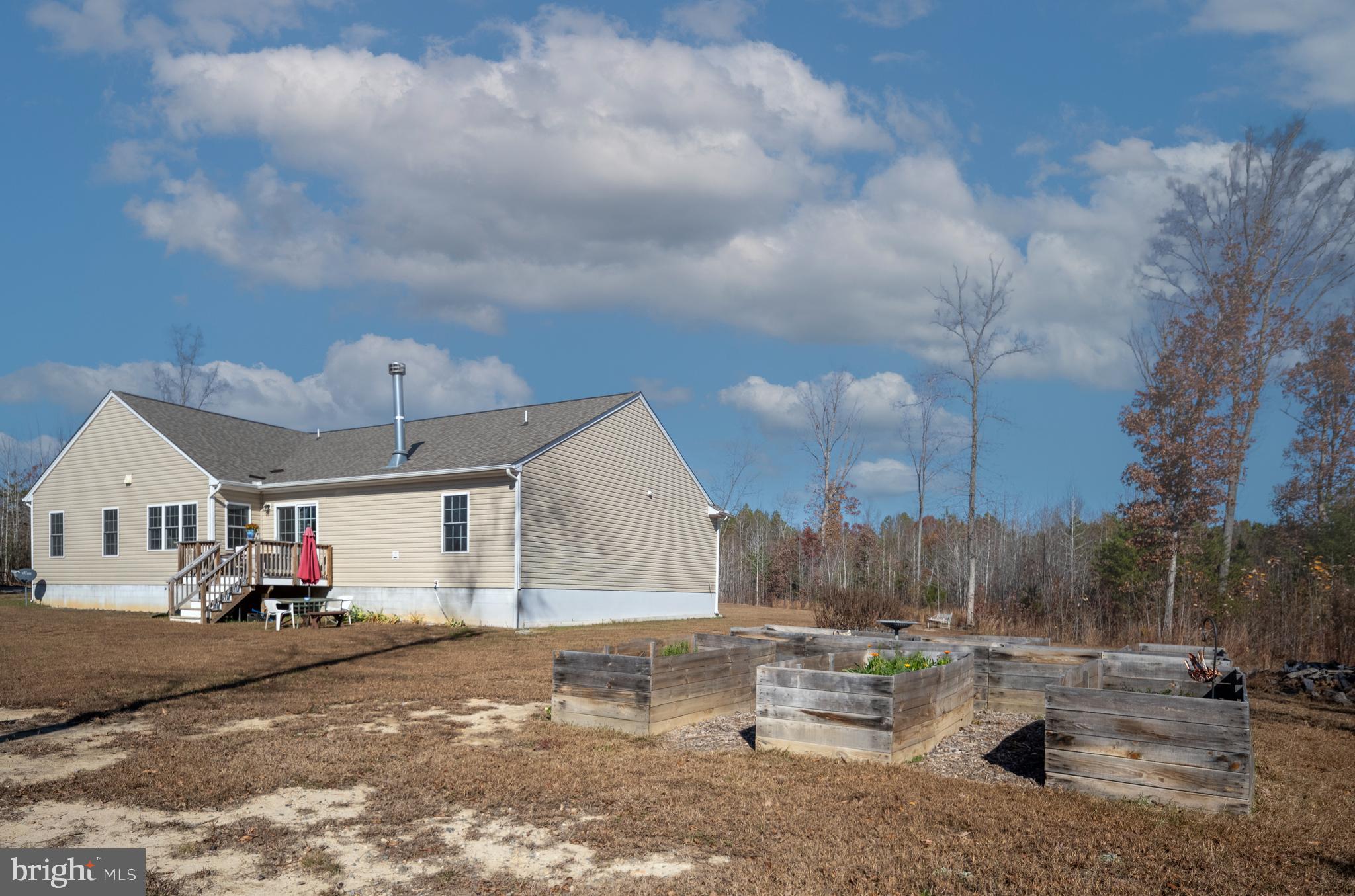 EQUESTRIAN LANDING - Residential