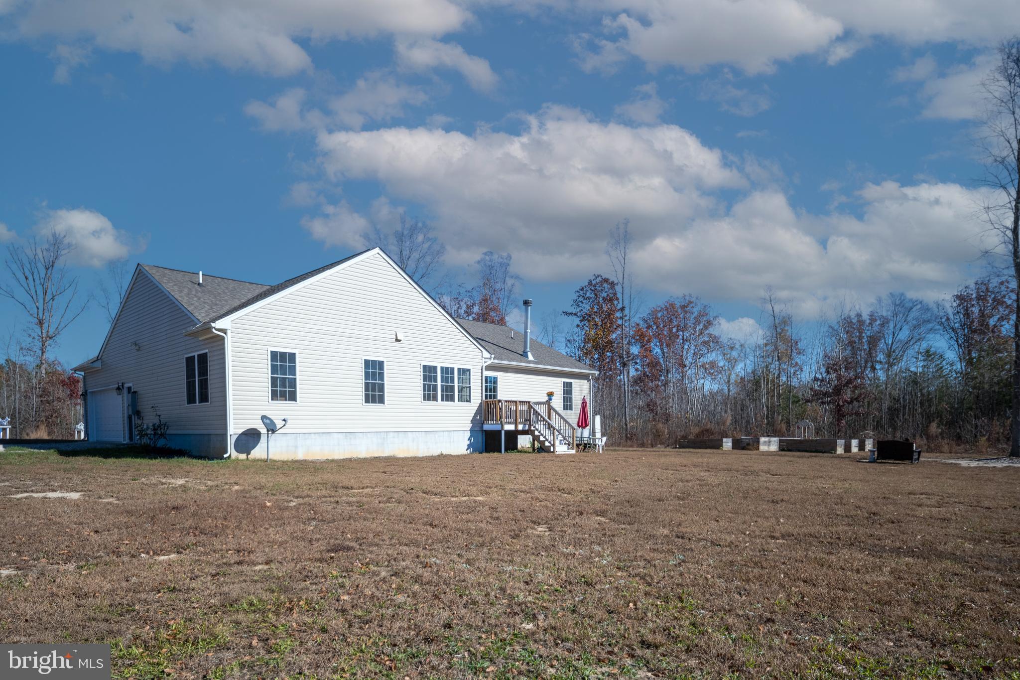 EQUESTRIAN LANDING - Residential