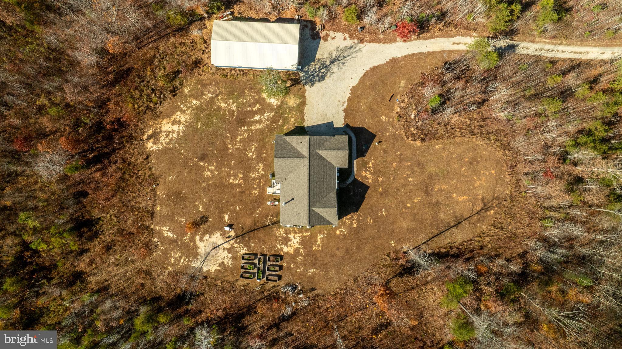 EQUESTRIAN LANDING - Residential