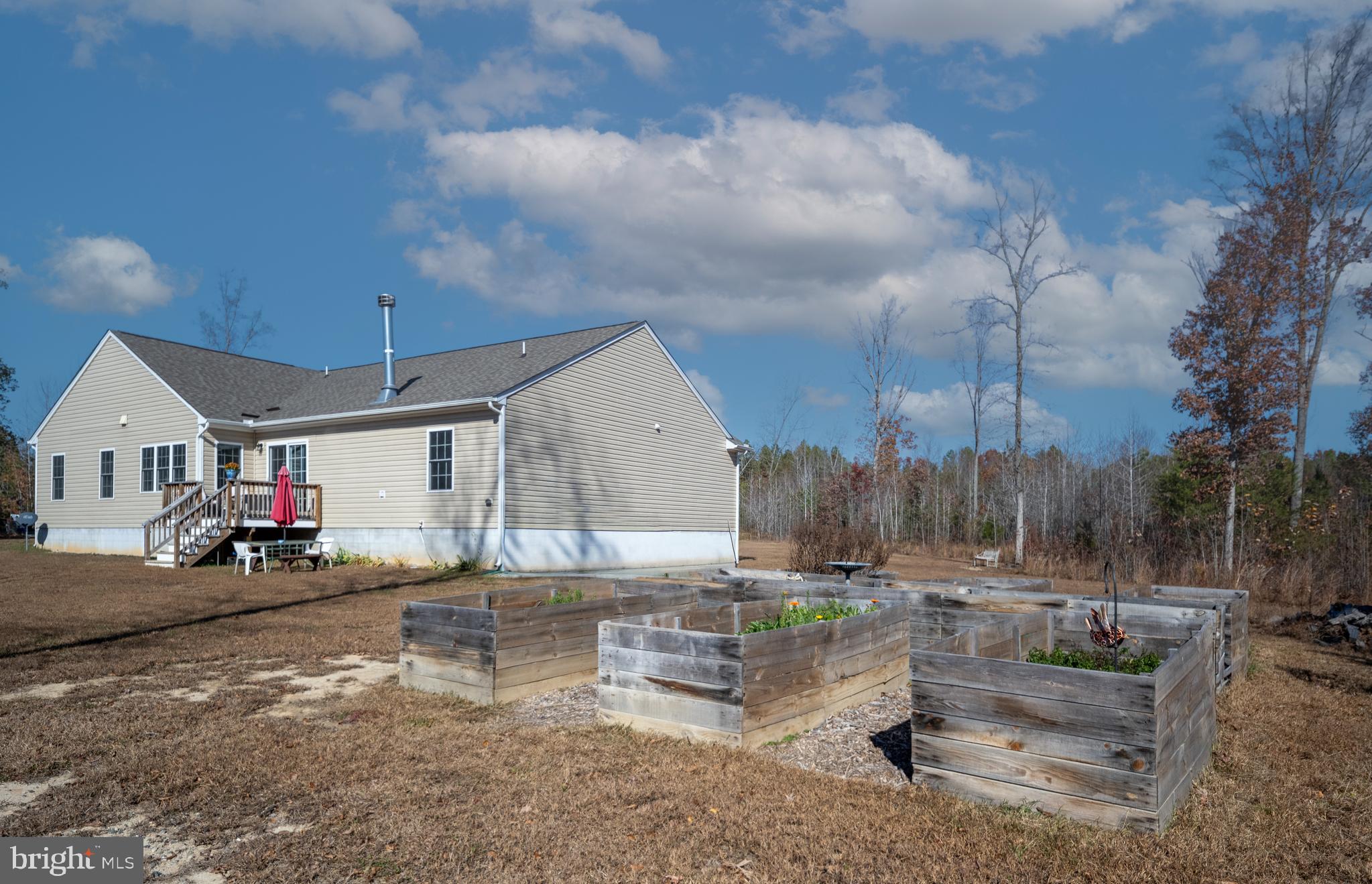 EQUESTRIAN LANDING - Residential