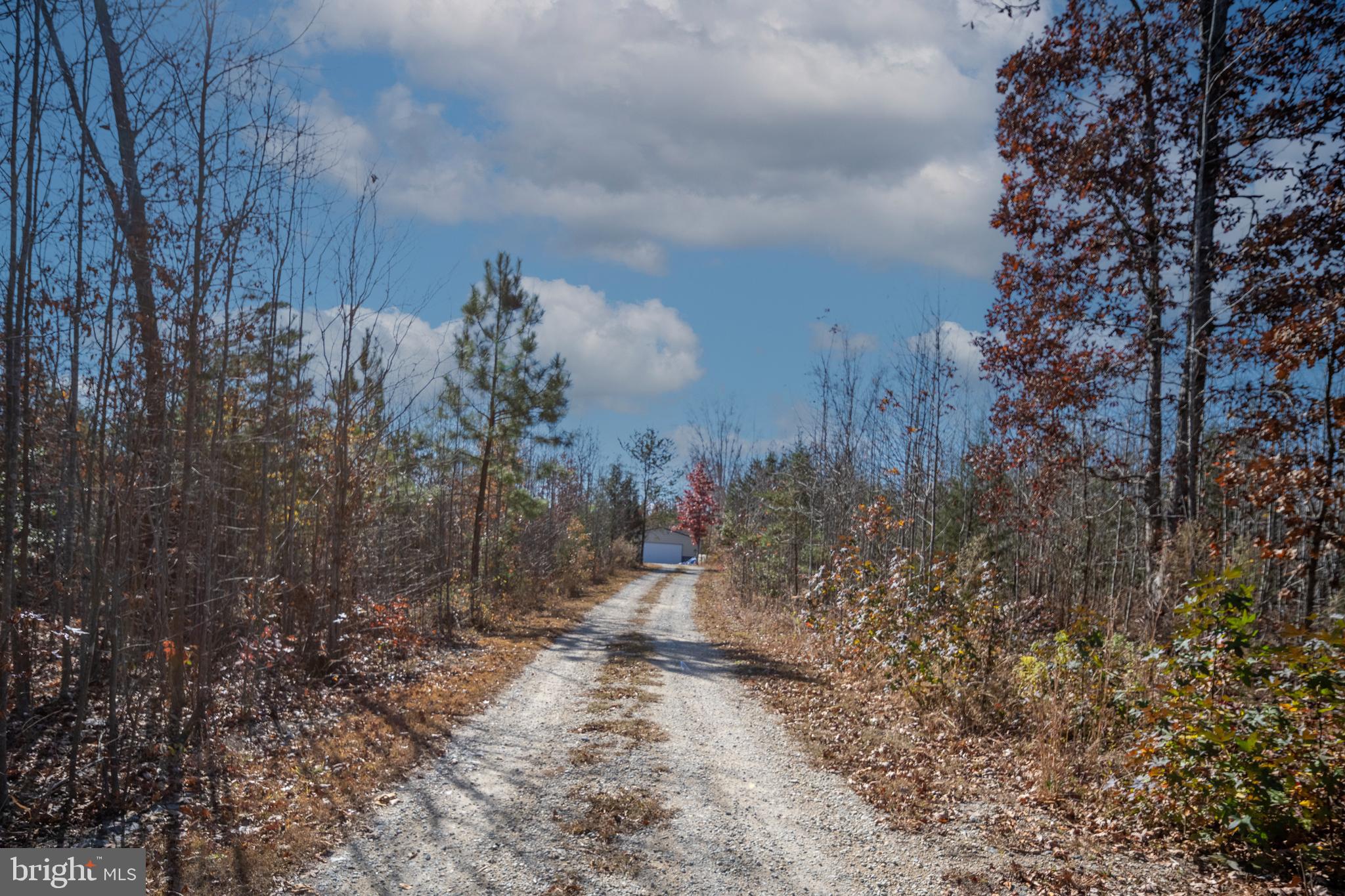 EQUESTRIAN LANDING - Residential