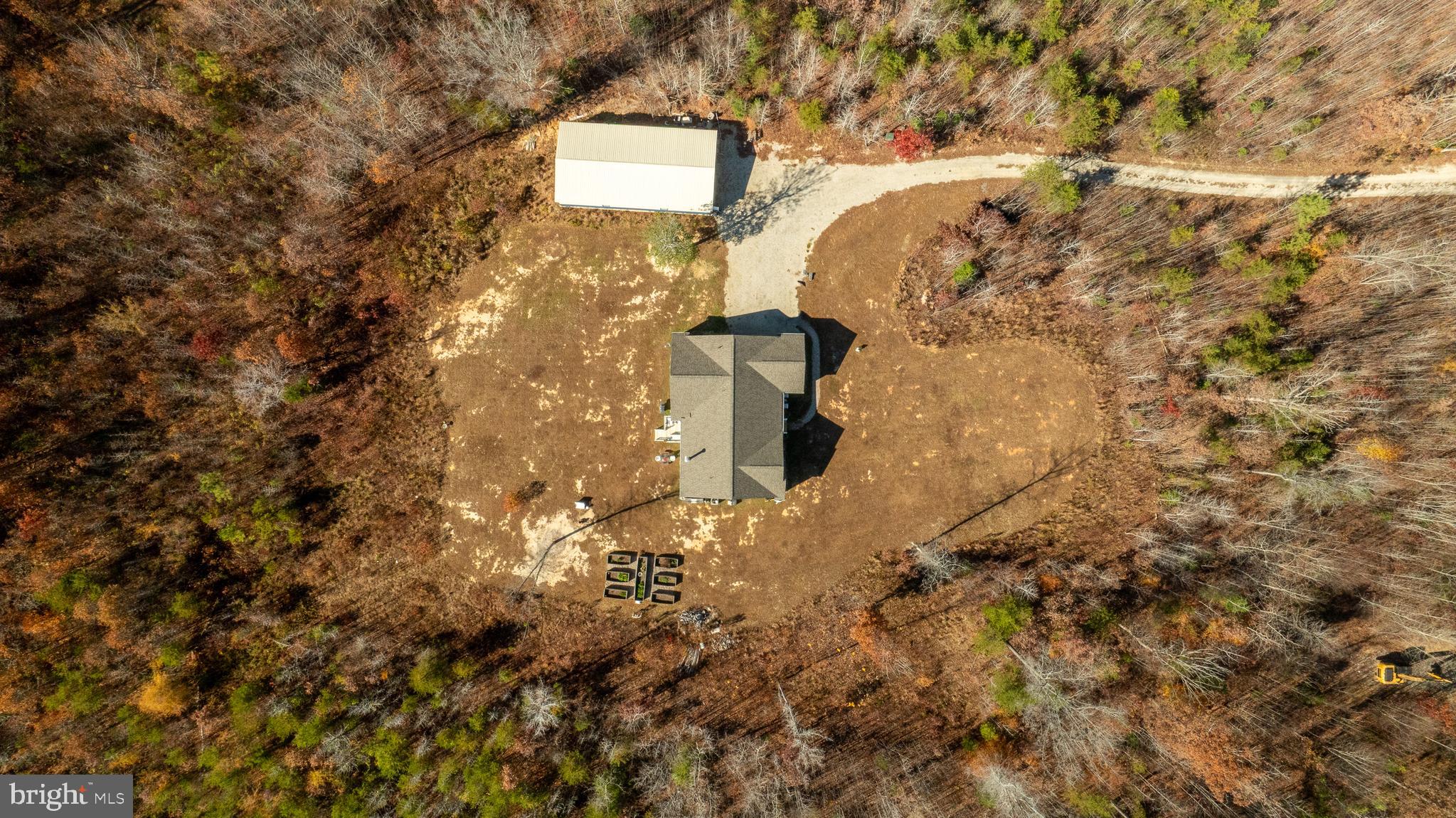 EQUESTRIAN LANDING - Residential