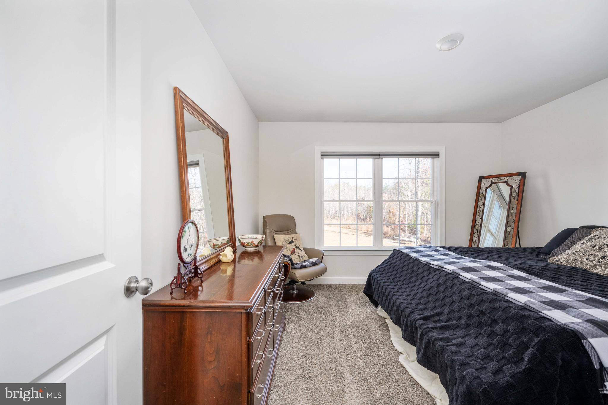 EQUESTRIAN LANDING - Residential