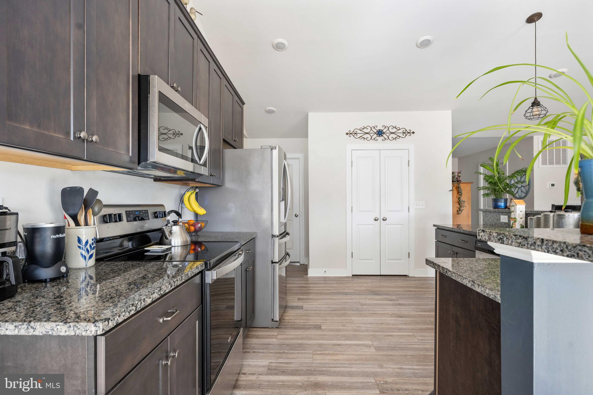 EQUESTRIAN LANDING - Residential