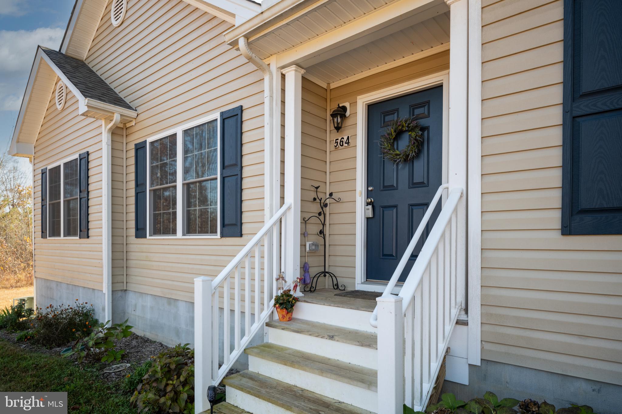 EQUESTRIAN LANDING - Residential