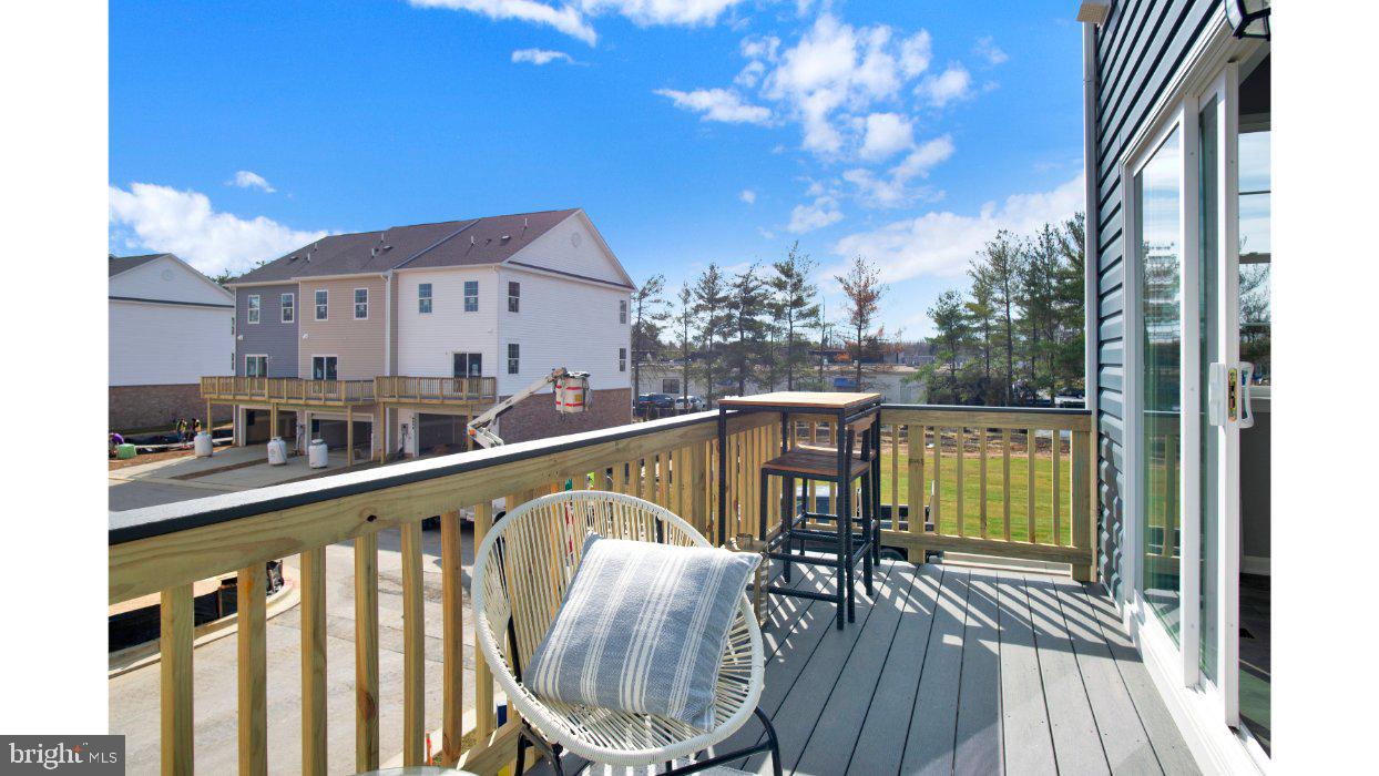 WOODYARD - Residential