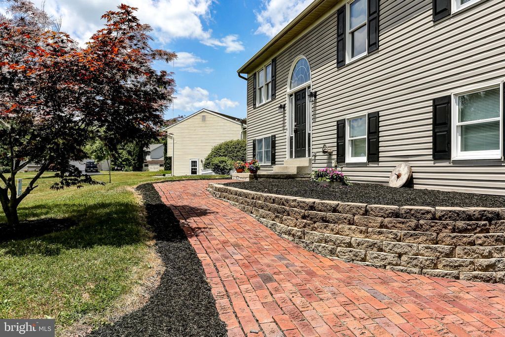 Photo of 209 Cliff Lane, Elizabethtown, PA 17022 (MLS # PALA2052850)