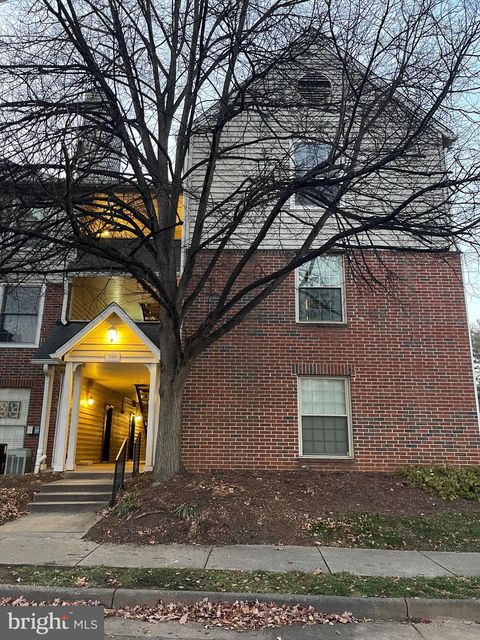 3916 PENDERVIEW DRIVE 427 FAIRFAX VA 22033