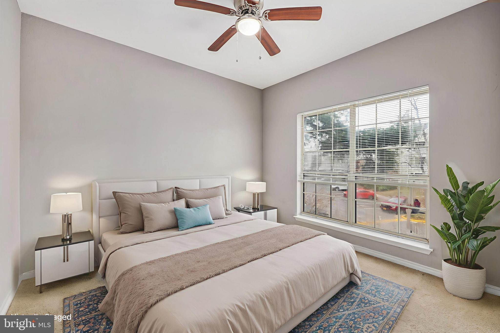 PENDERBROOK SQUARE CONDOMINIUMS - Residential