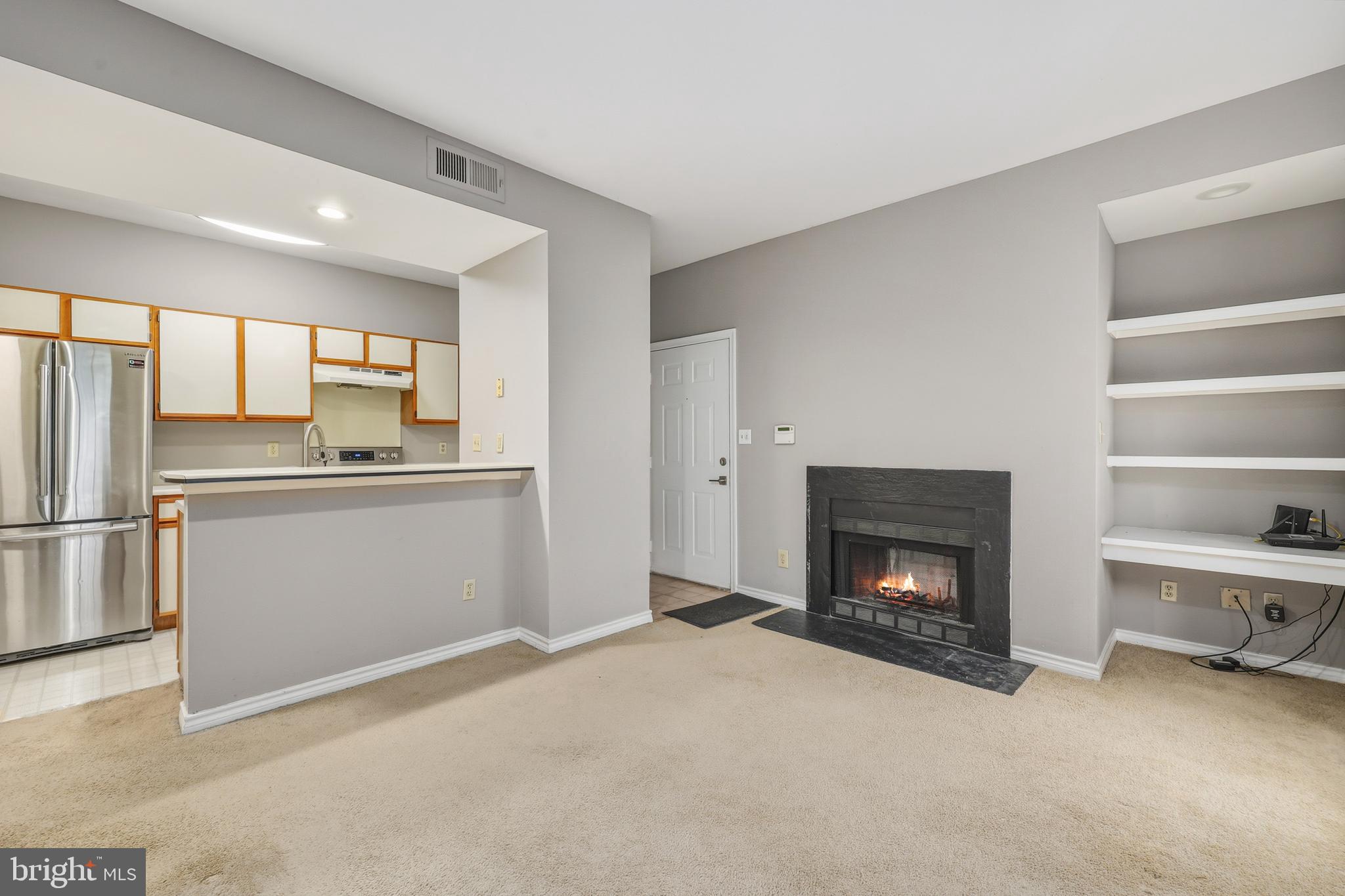 3916 PENDERVIEW DRIVE 427