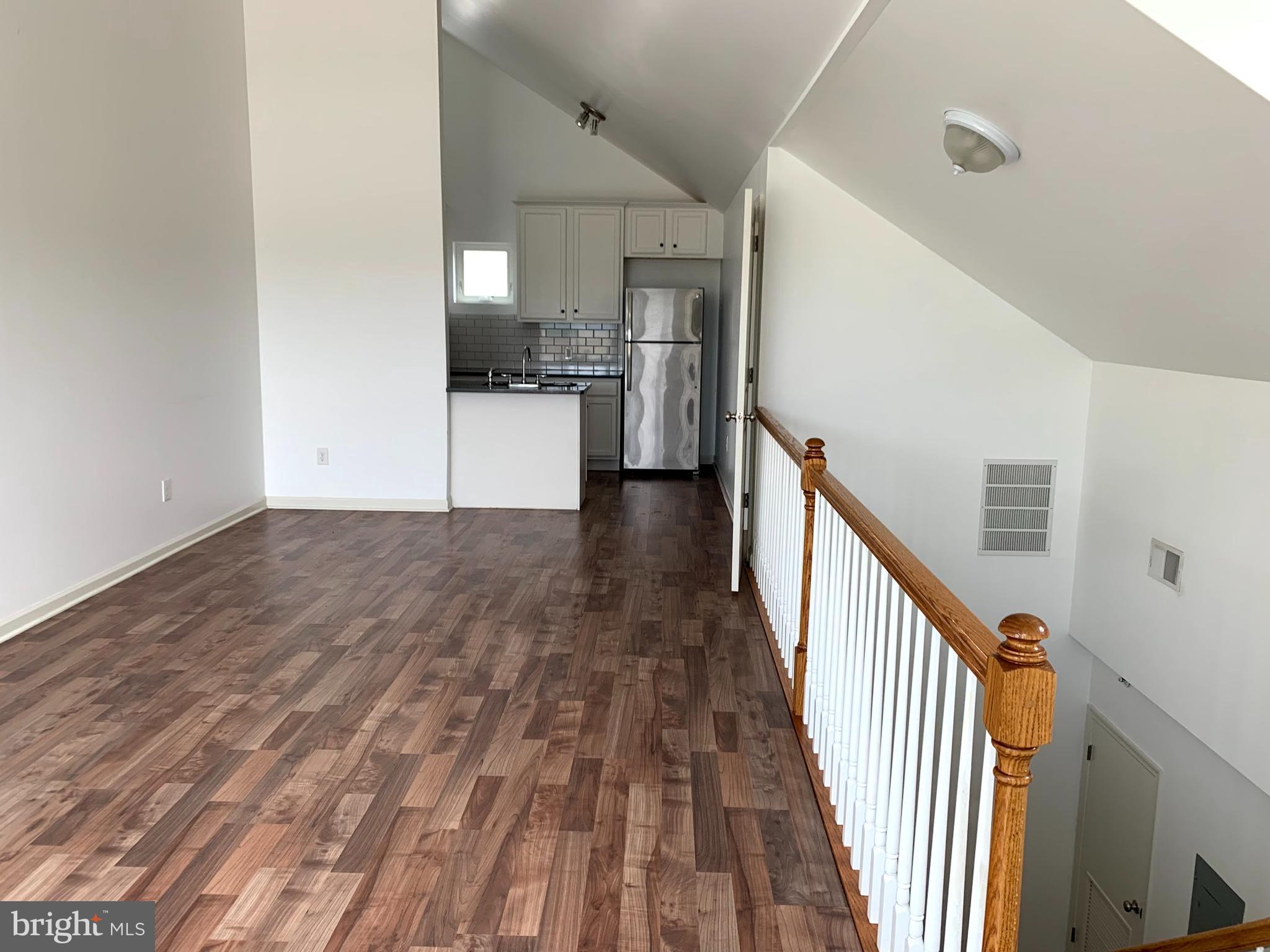 5261 RIDGE AVENUE 304