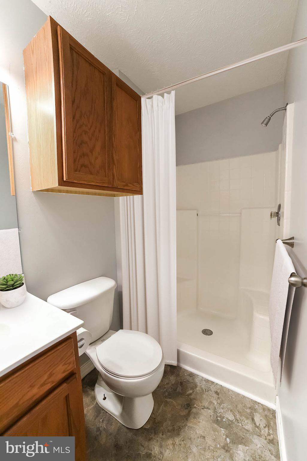 HICKORY HILLS - Residential