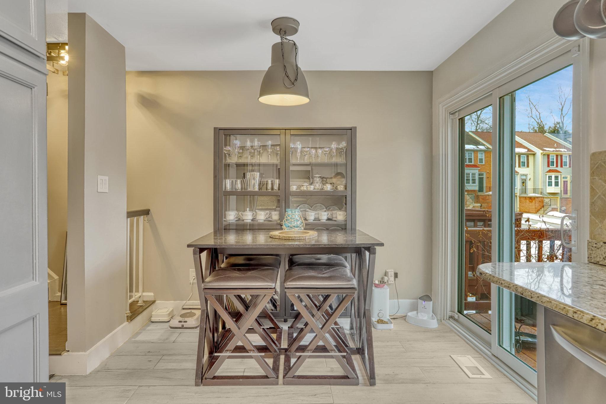 SPRINGFIELD OAKS - Residential