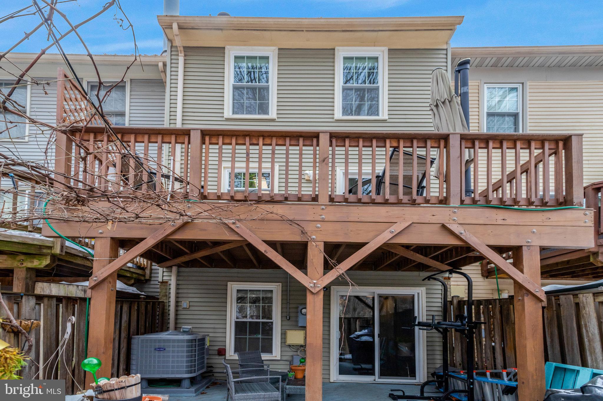 SPRINGFIELD OAKS - Residential