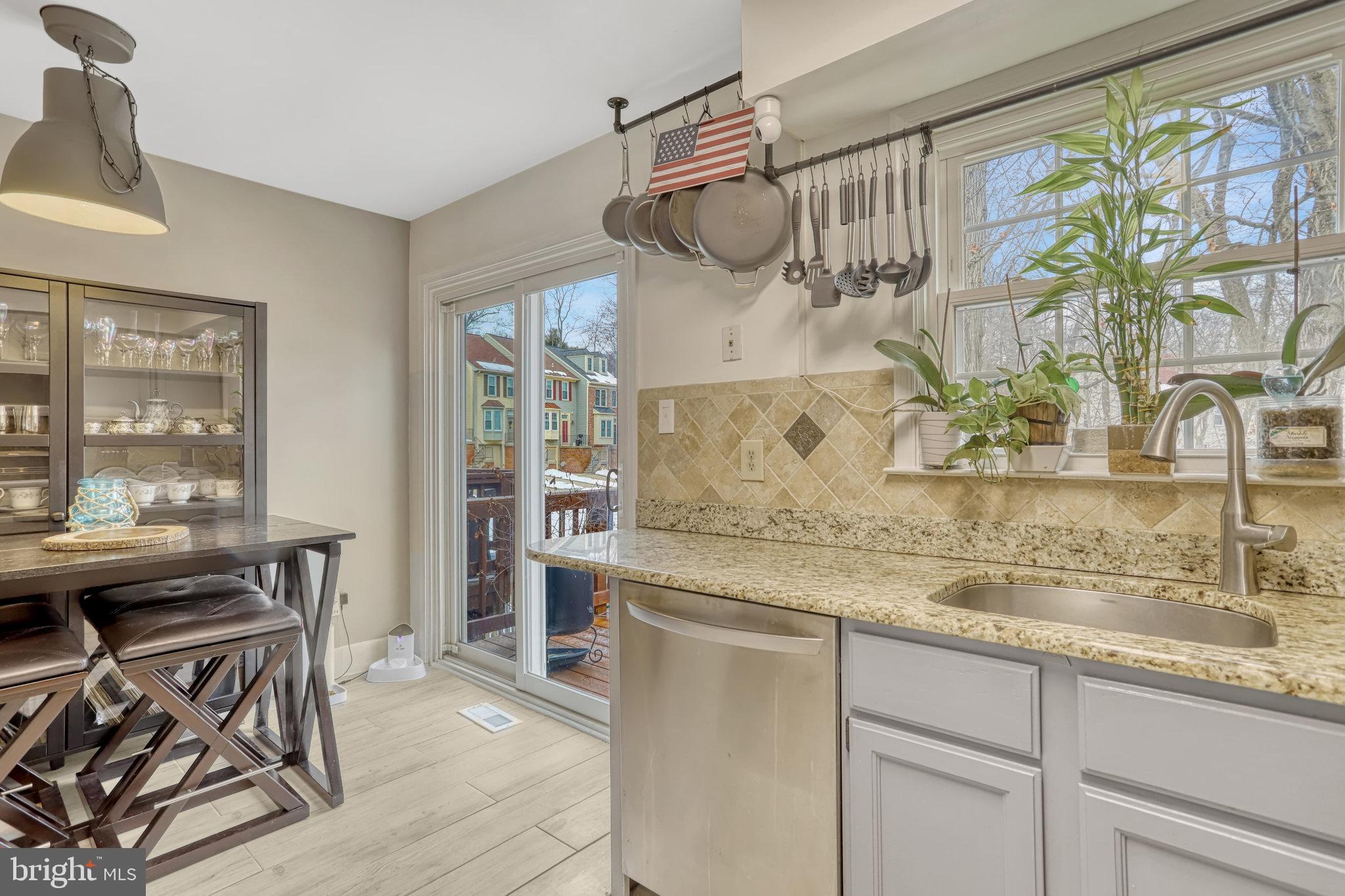 SPRINGFIELD OAKS - Residential