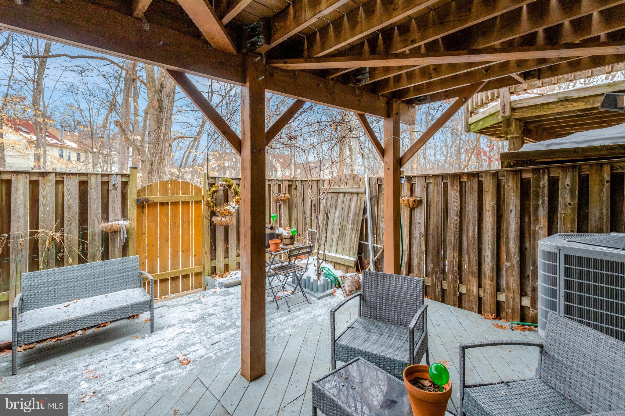 SPRINGFIELD OAKS - Residential