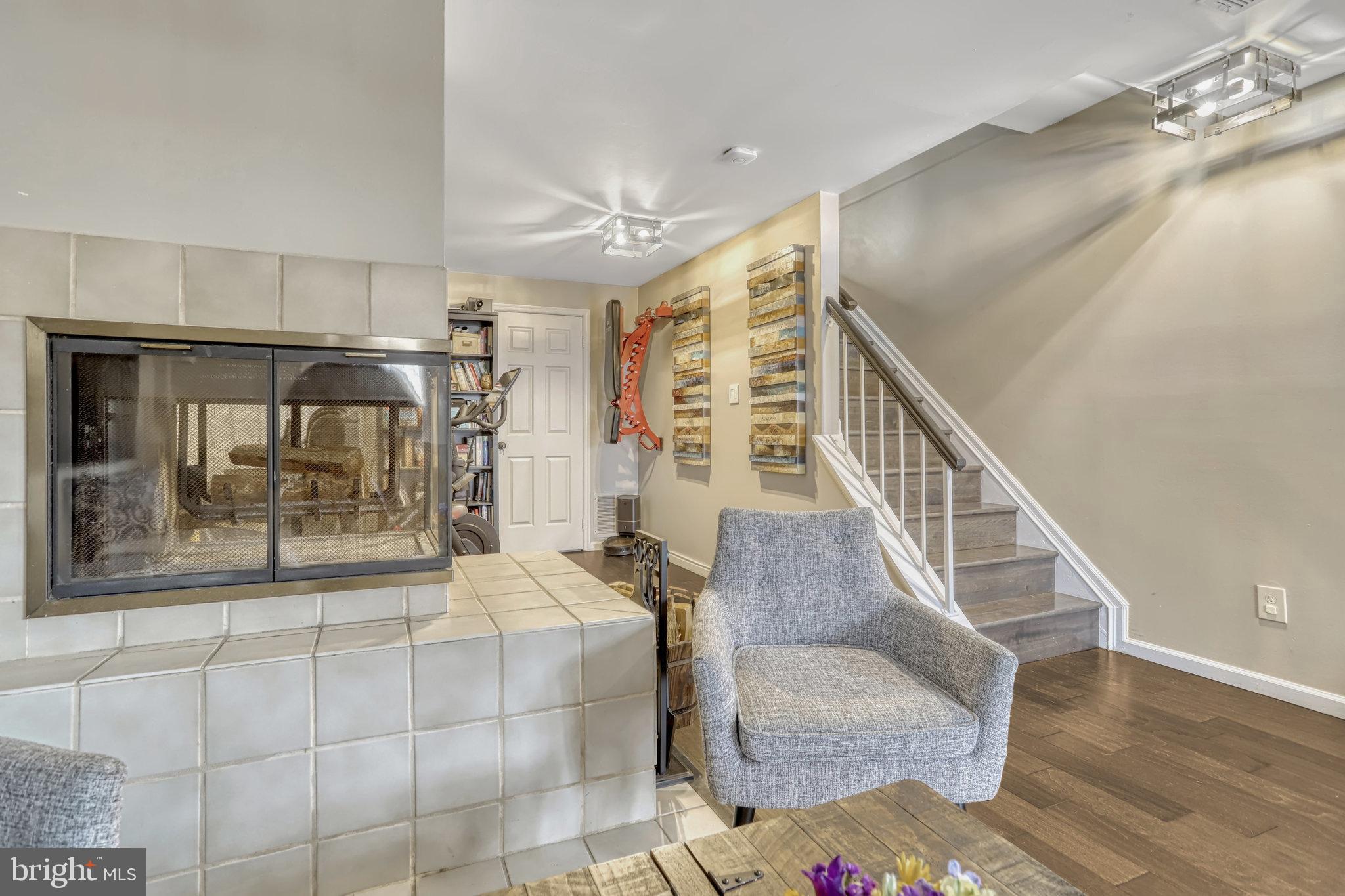 SPRINGFIELD OAKS - Residential